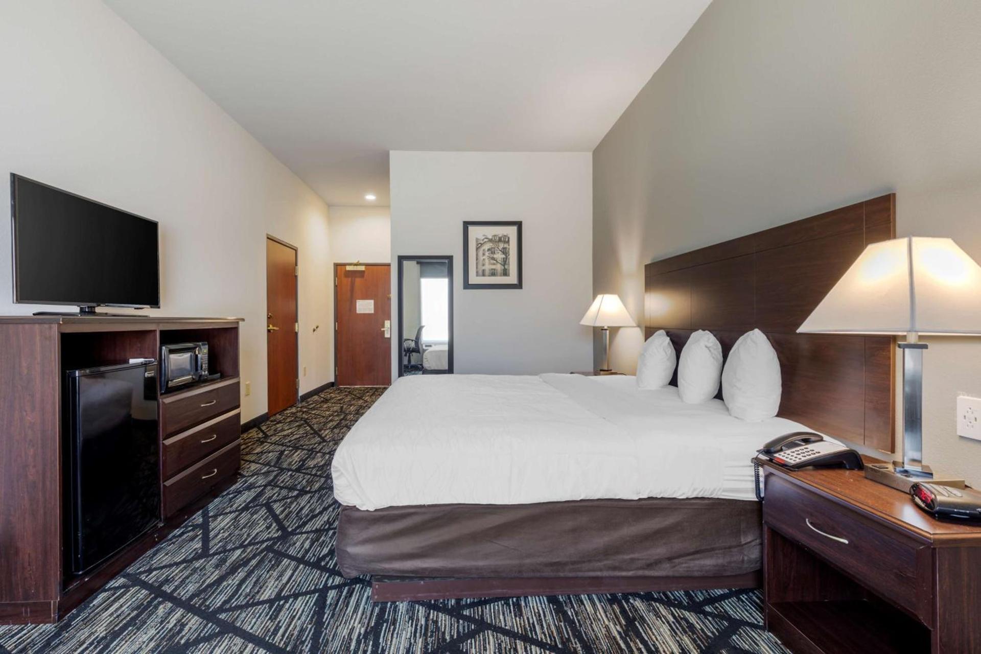 Best Western Plus McKinney Inn and Suites photo 8