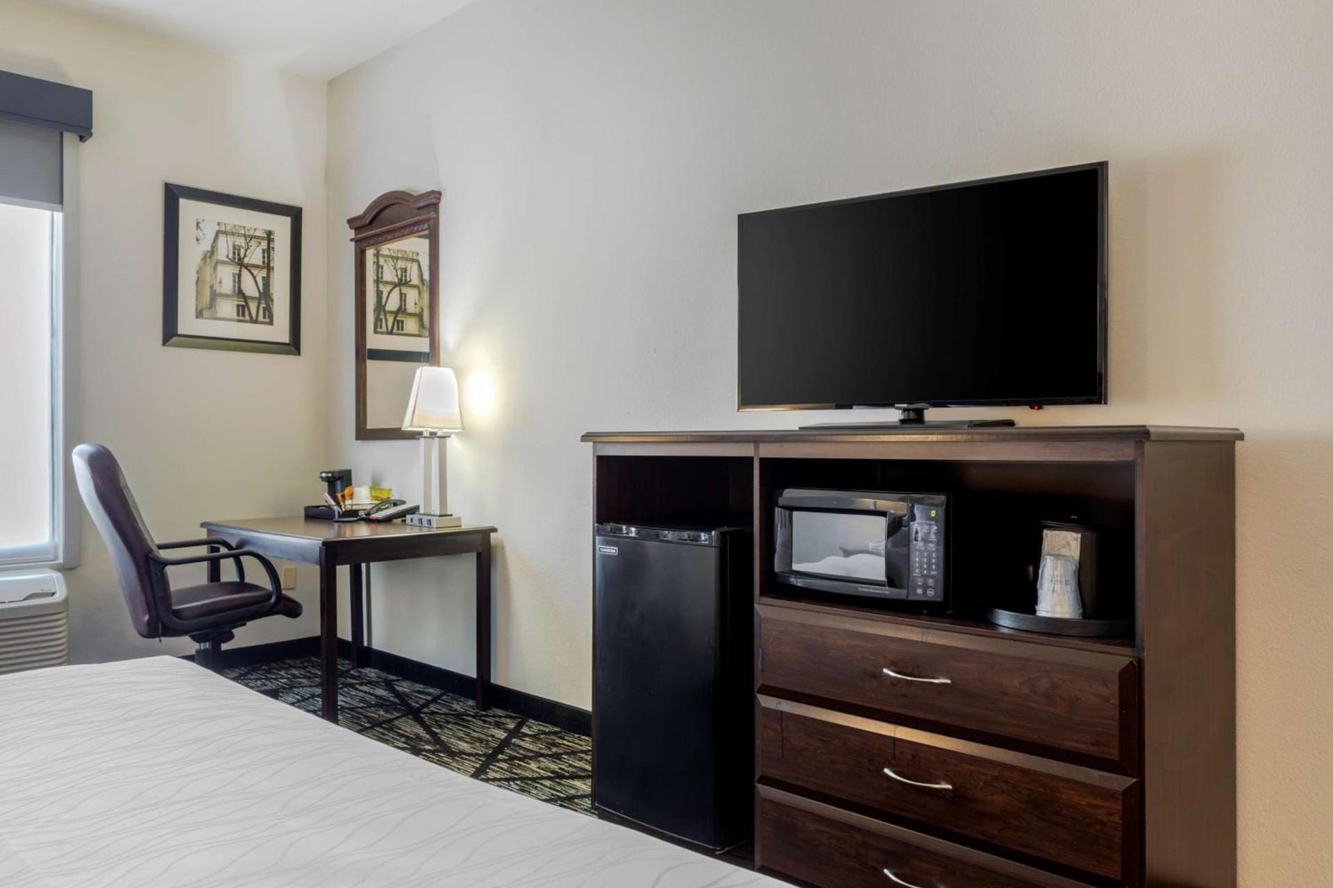 Best Western Plus McKinney Inn and Suites photo 5