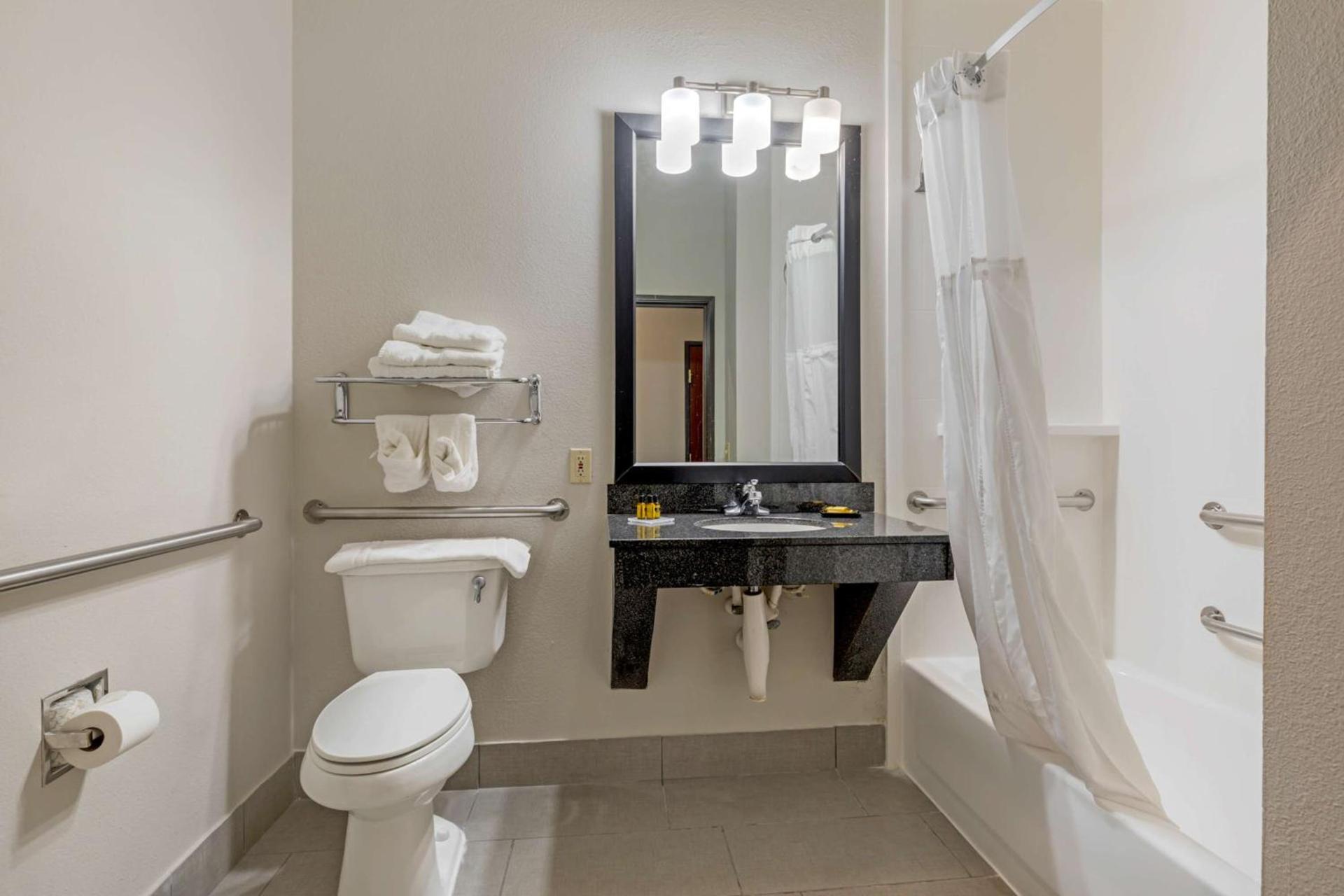 Best Western Plus McKinney Inn and Suites photo 23