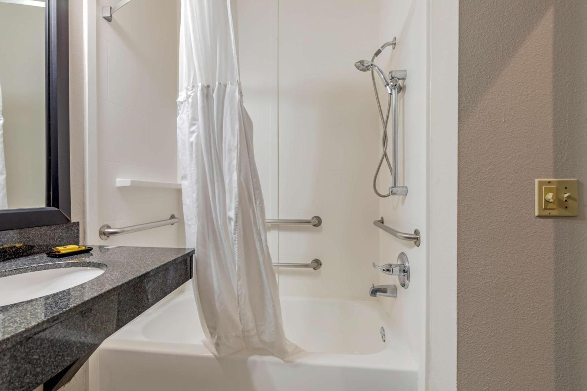 Best Western Plus McKinney Inn and Suites photo 24