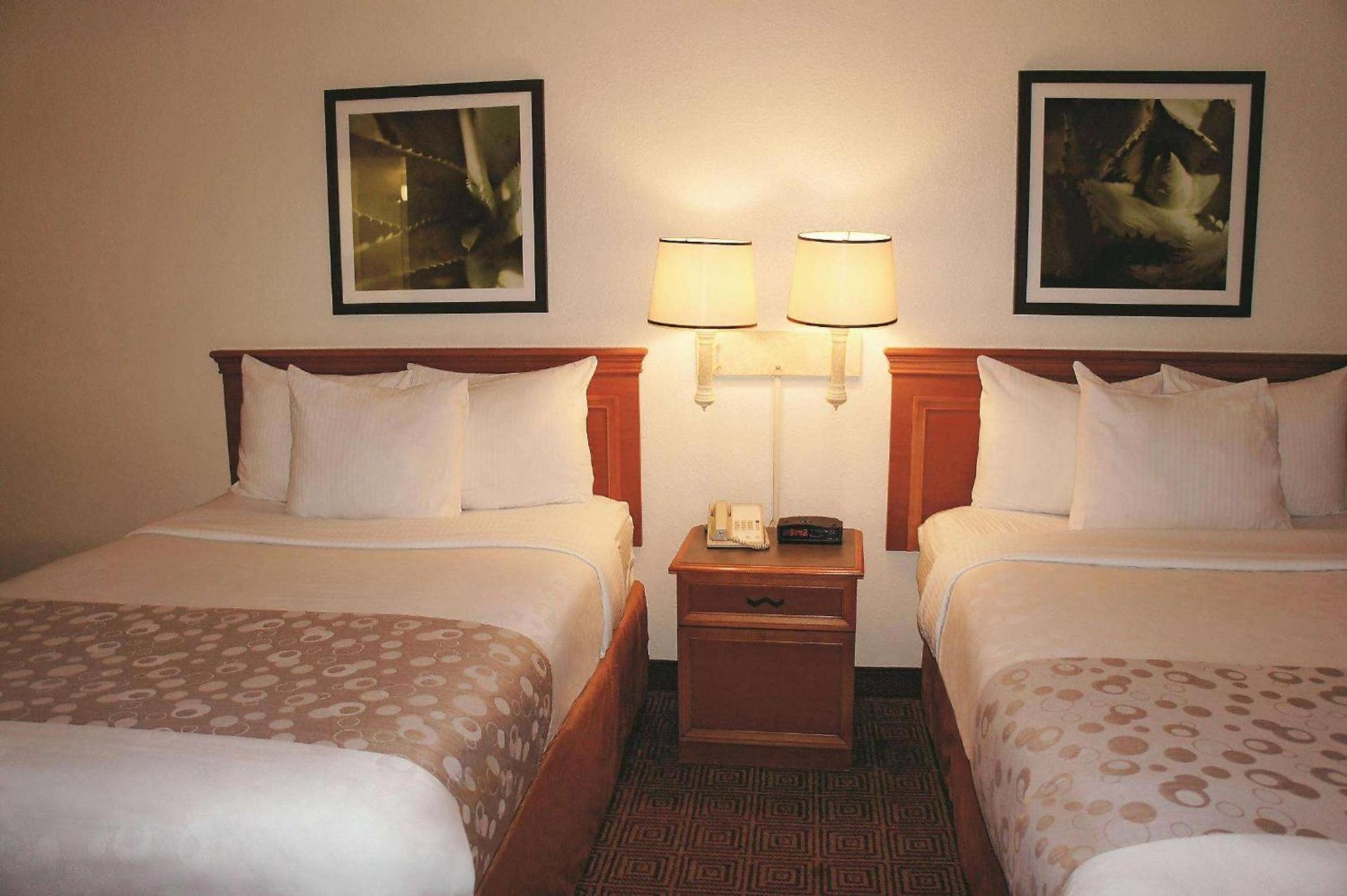 Econo Lodge Augusta North - Washington Road photo 10
