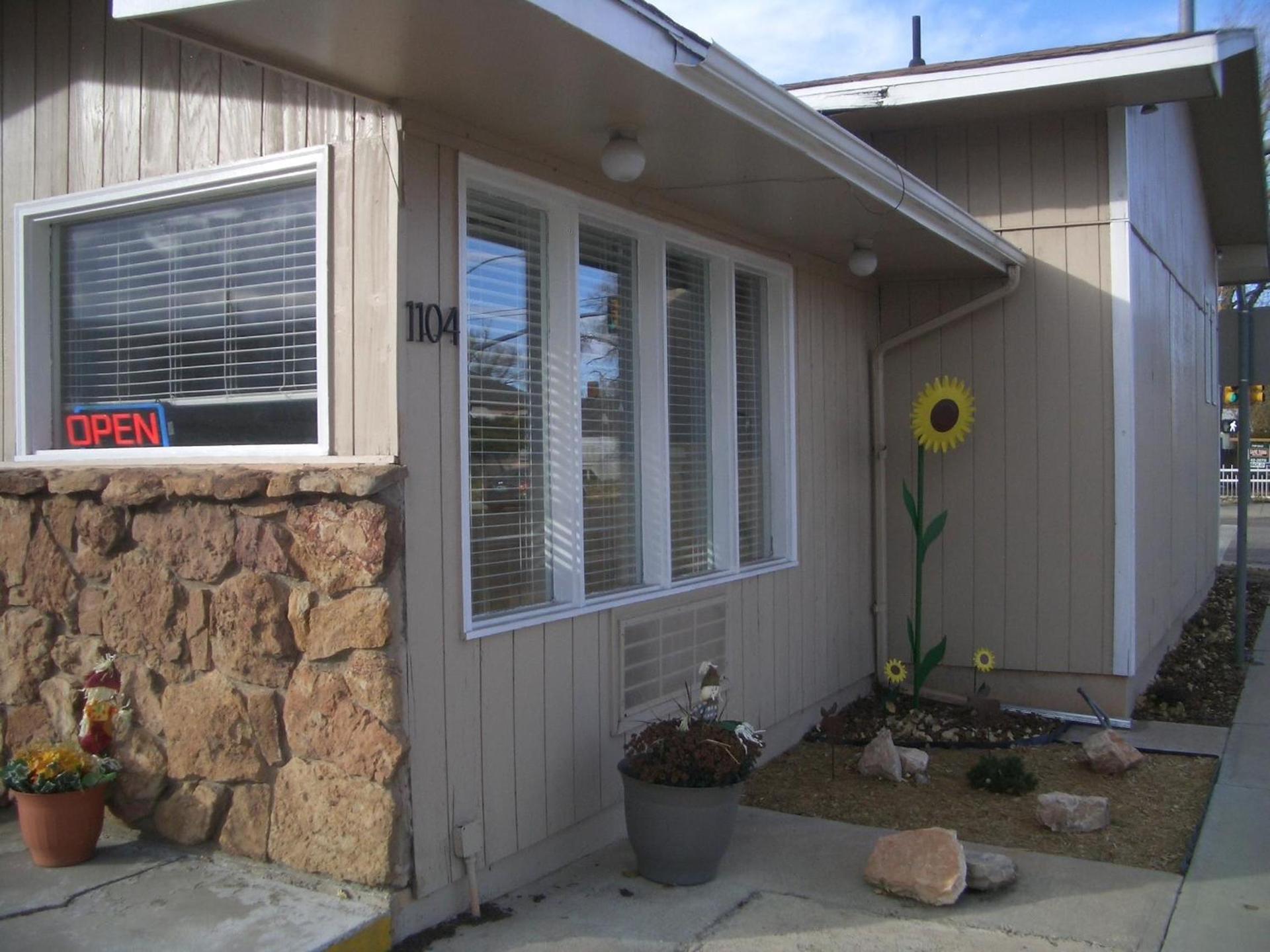 Laramie Valley Inn photo 8