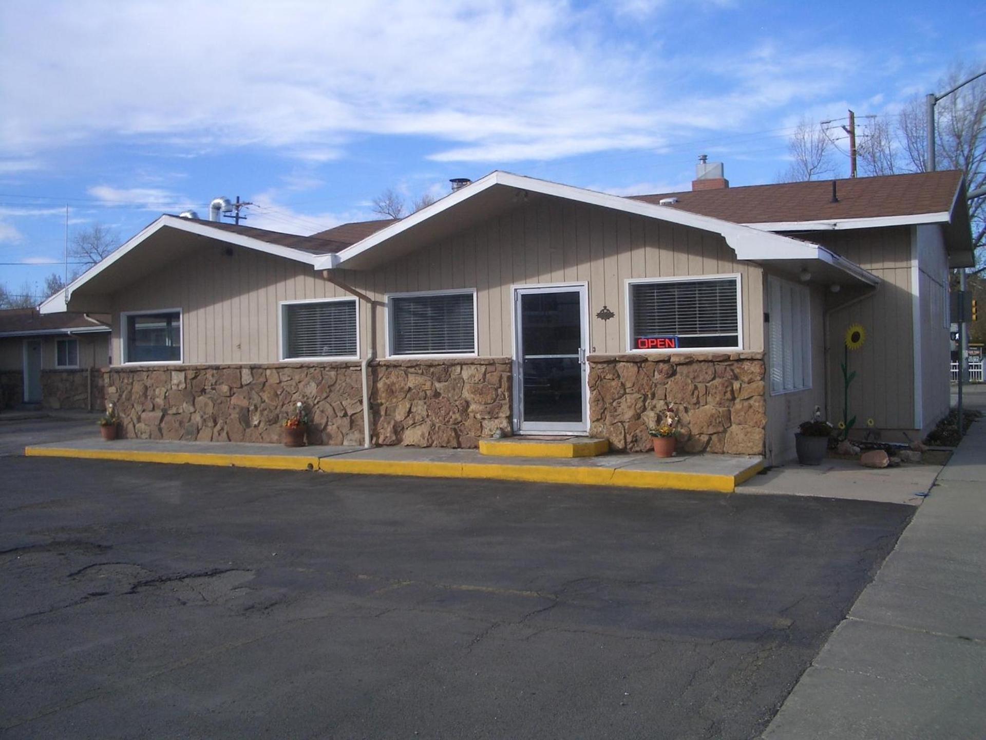 Laramie Valley Inn photo 10