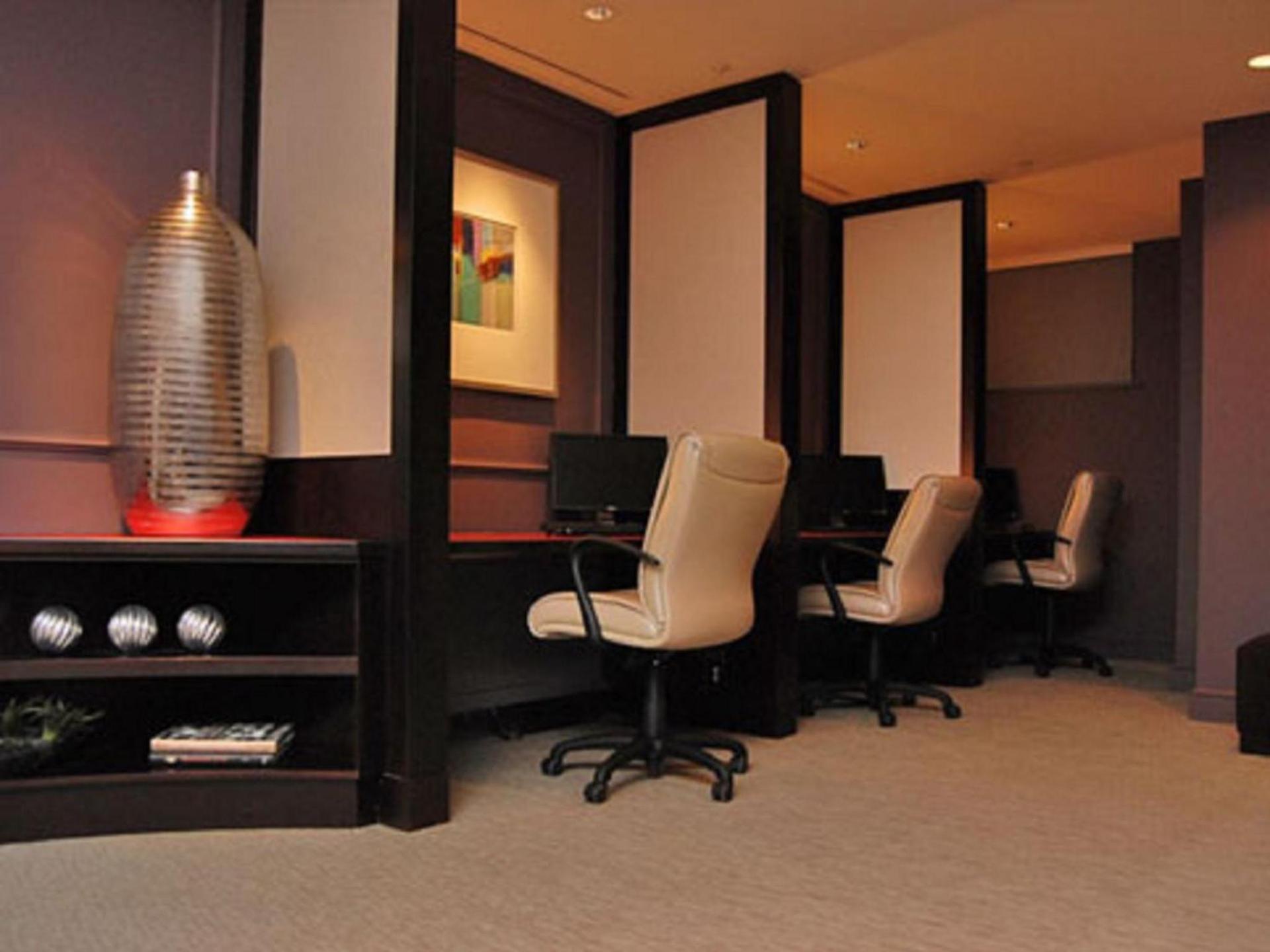 Global Luxury Suites at The White House photo 23