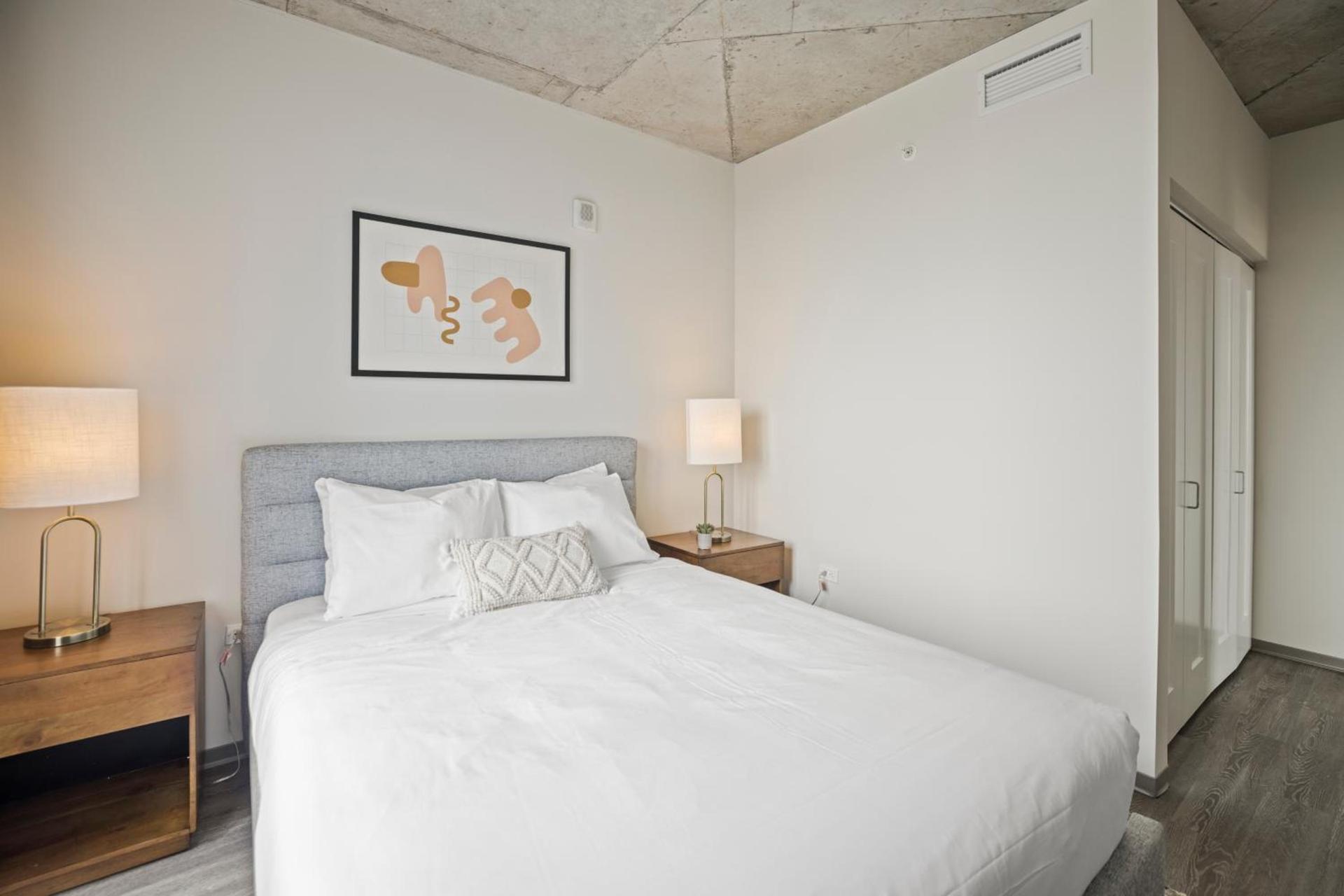 Placemakr Premier SoBro photo 21