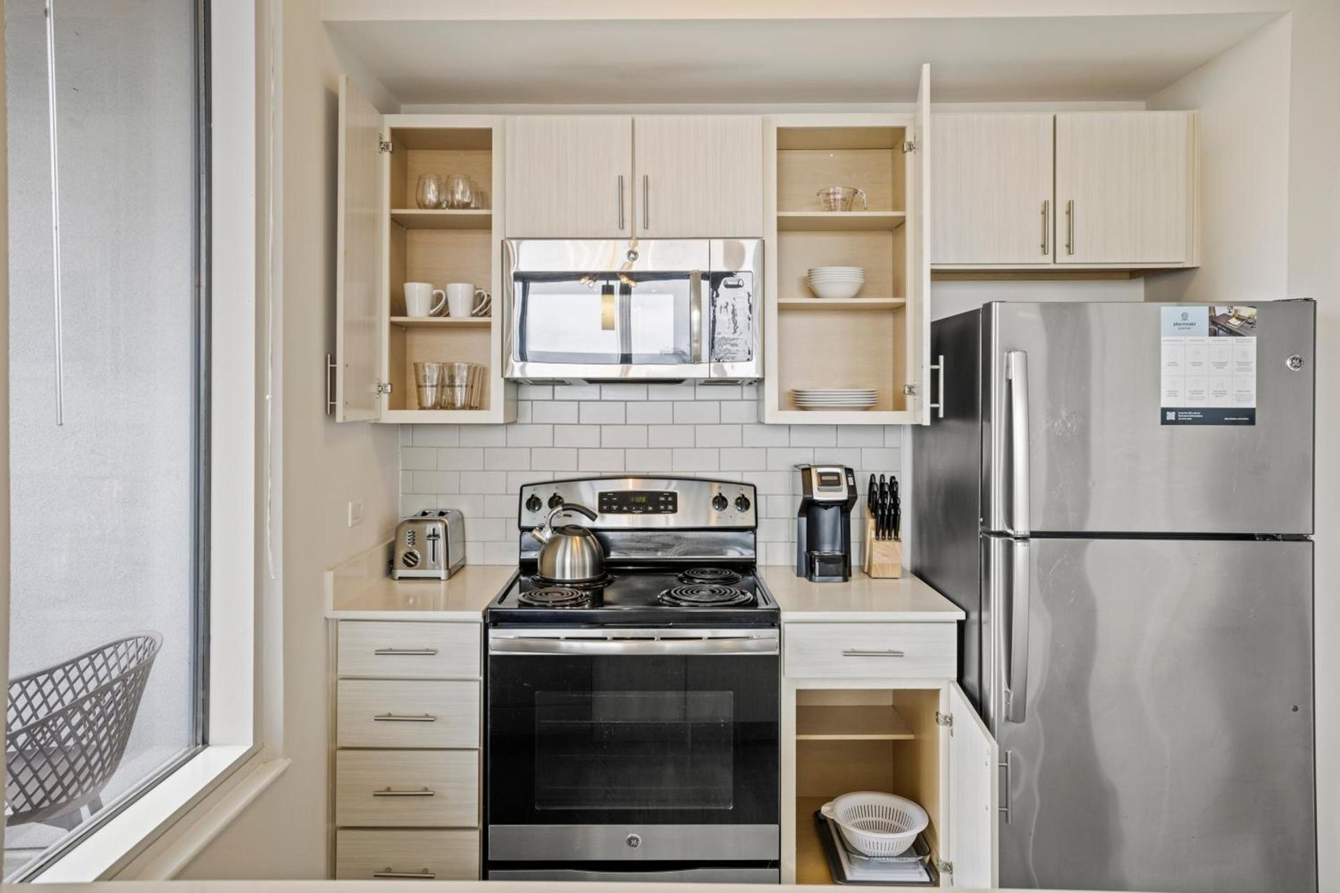 Placemakr Premier SoBro photo 26
