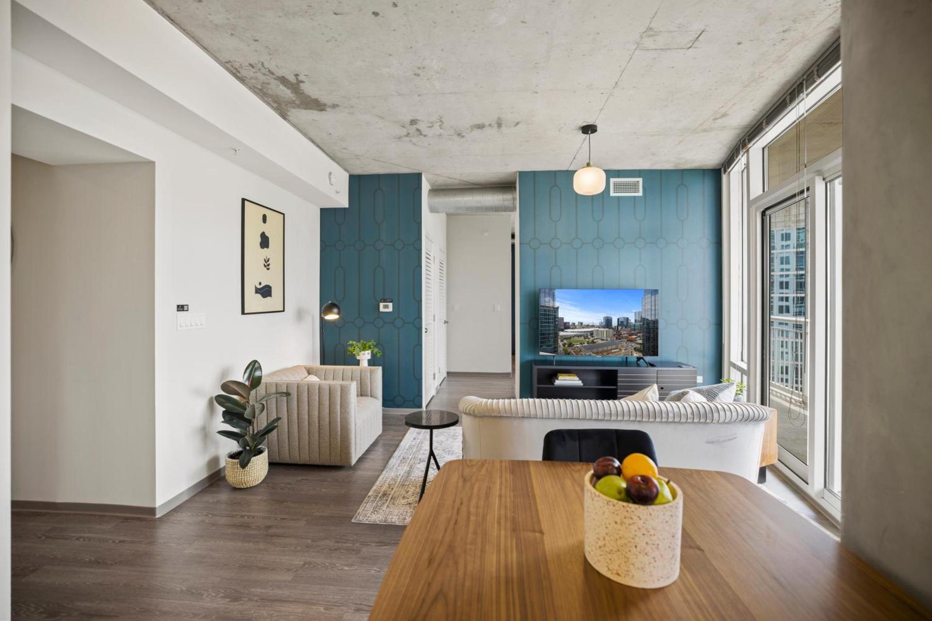 Placemakr Premier SoBro photo 35