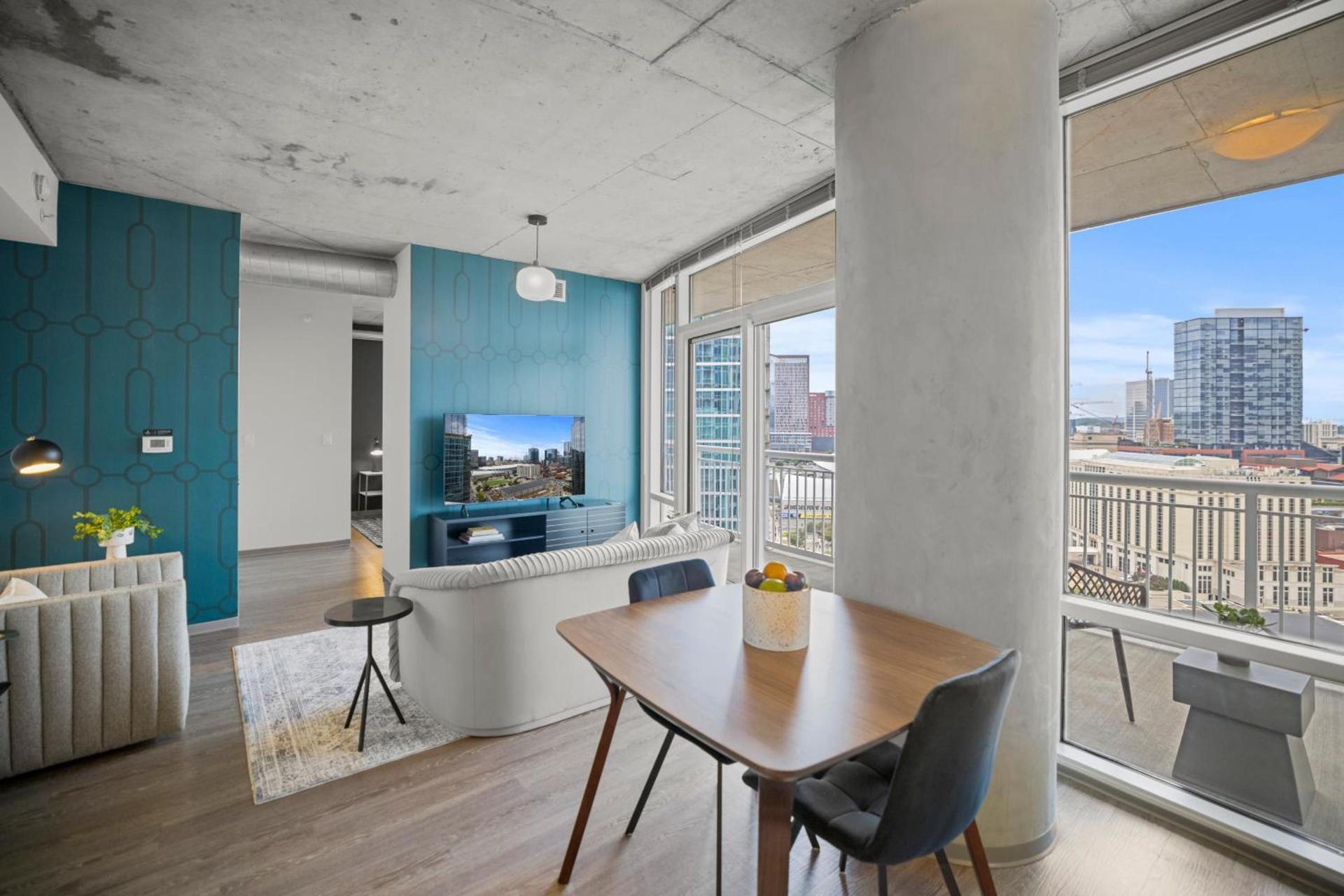 Placemakr Premier SoBro photo 31
