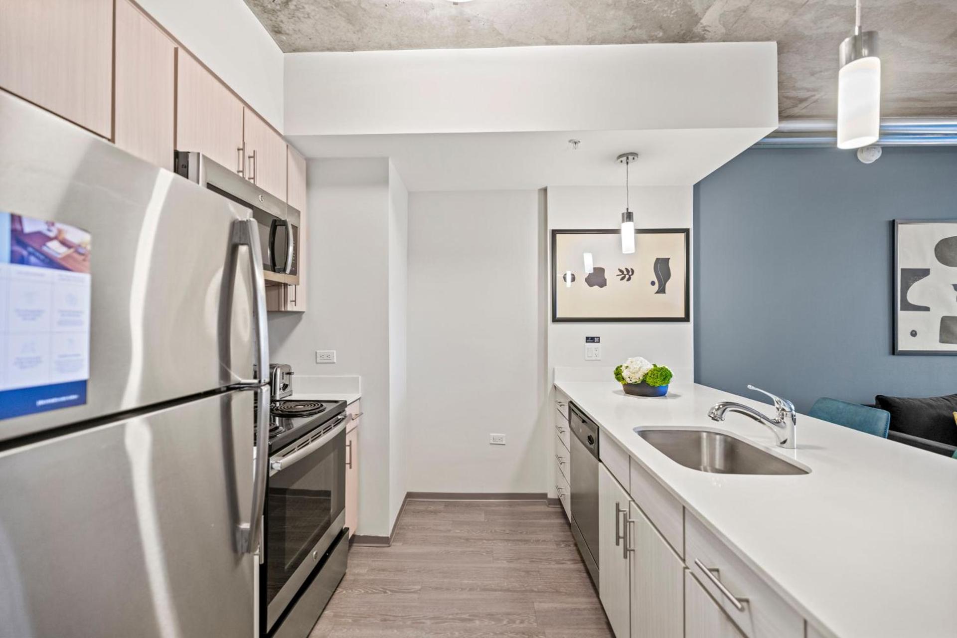 Placemakr Premier SoBro photo 50
