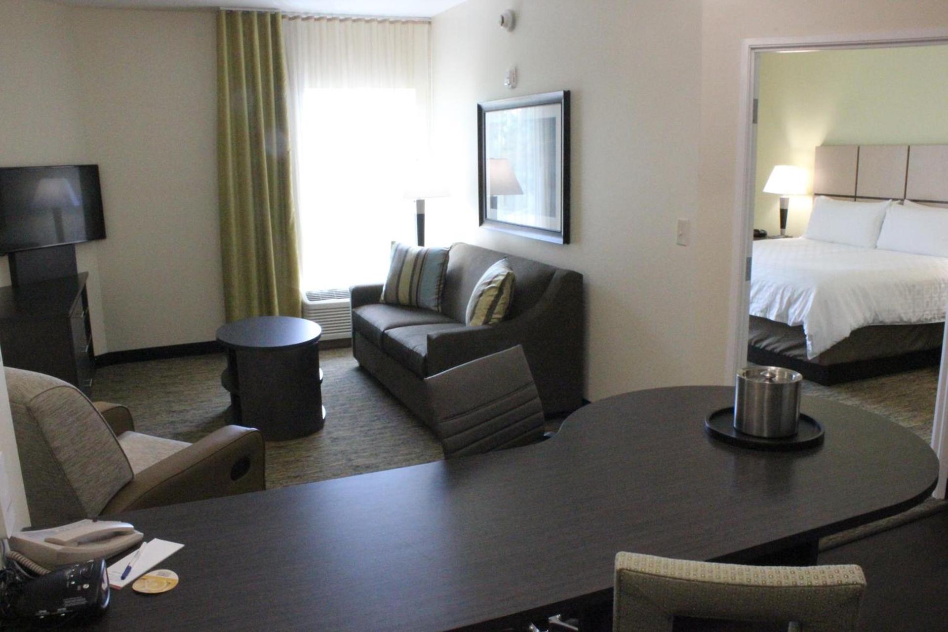 Candlewood Suites Valdosta Mall by IHG photo 2