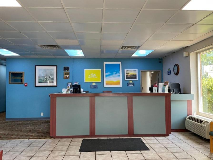 Days Inn by Wyndham Cambridge photo 23
