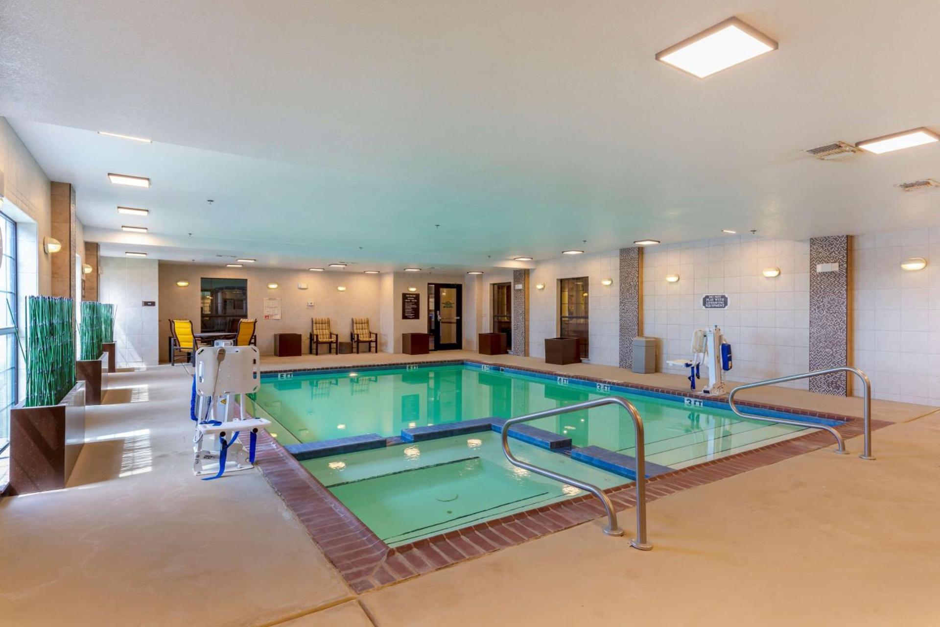 Best Western Plus Red River Inn photo 2