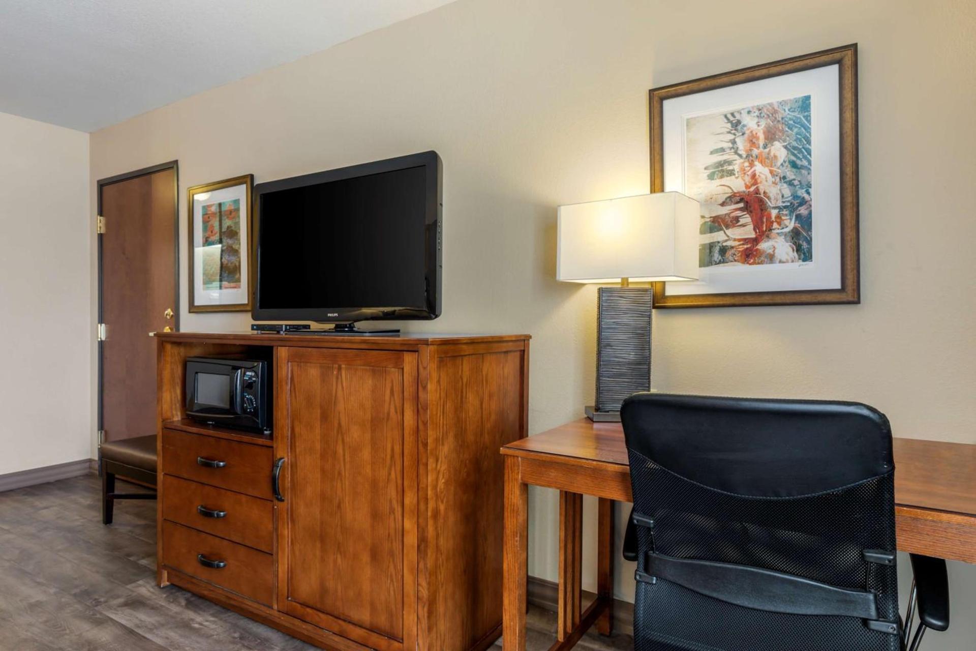 Best Western Plus Red River Inn photo 11