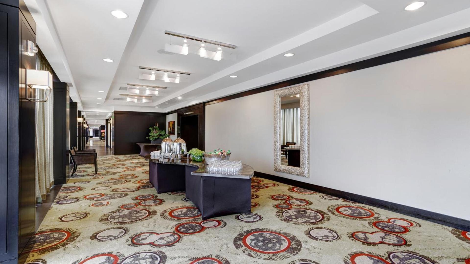 Crowne Plaza Houston Galleria Area by IHG photo 61