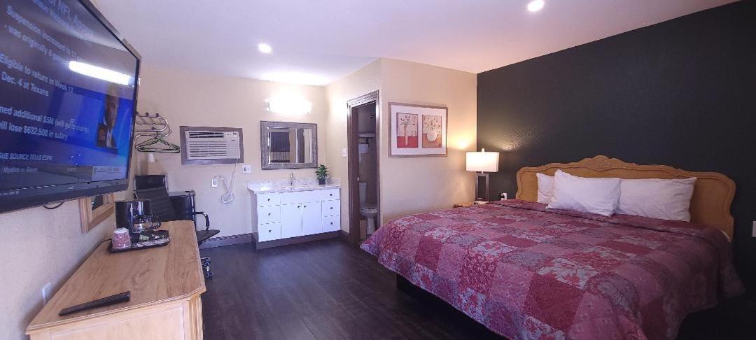 Lakeview Inn photo 36