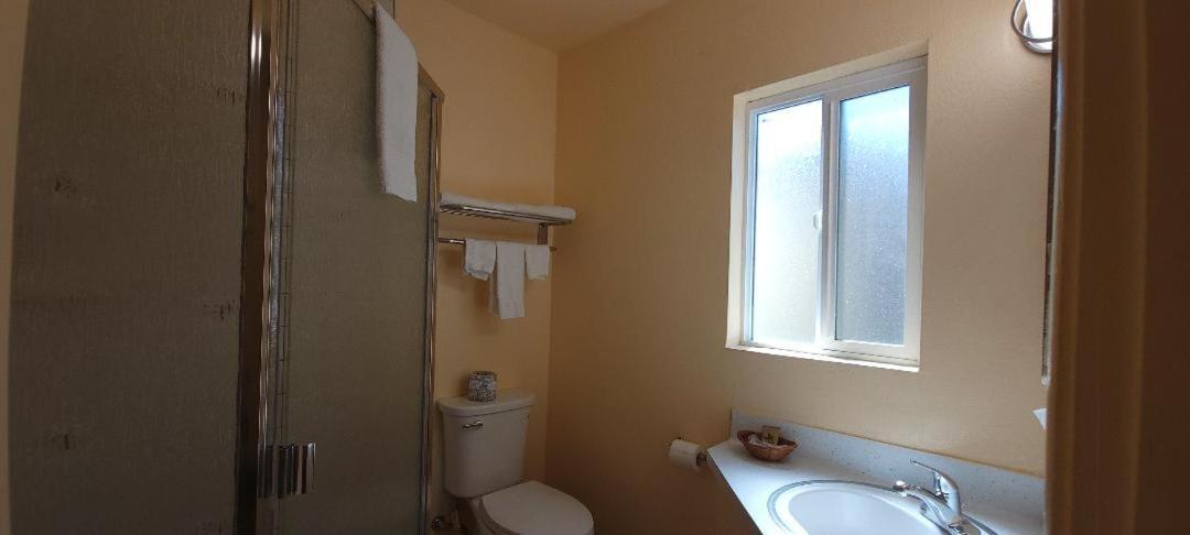 Lakeview Inn photo 58