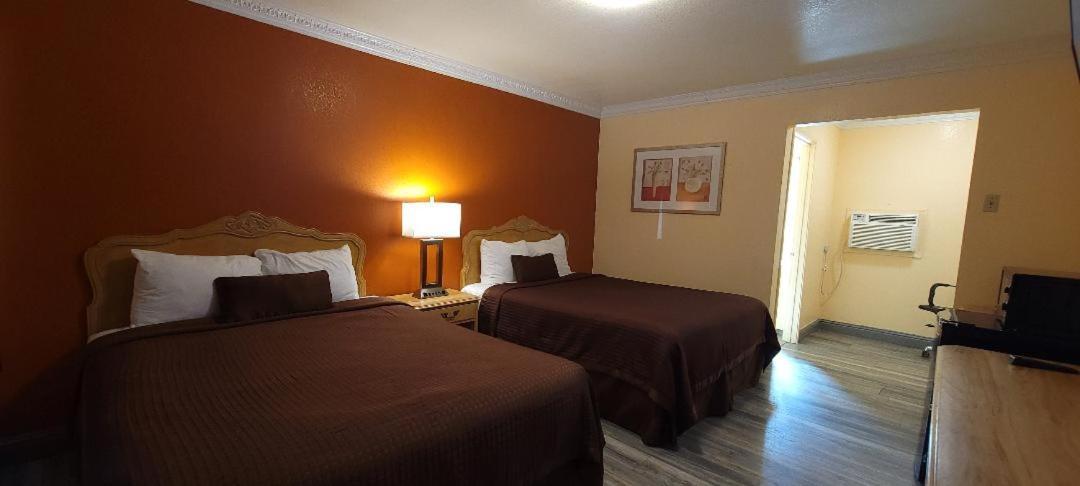 Lakeview Inn photo 56