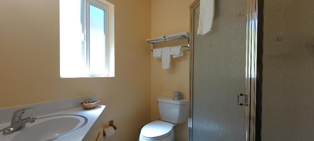 Lakeview Inn photo 69