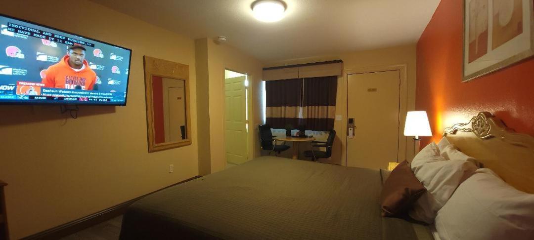 Lakeview Inn photo 76