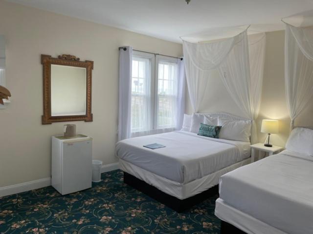 Hotel Macomber ADULTS ONLY photo 2