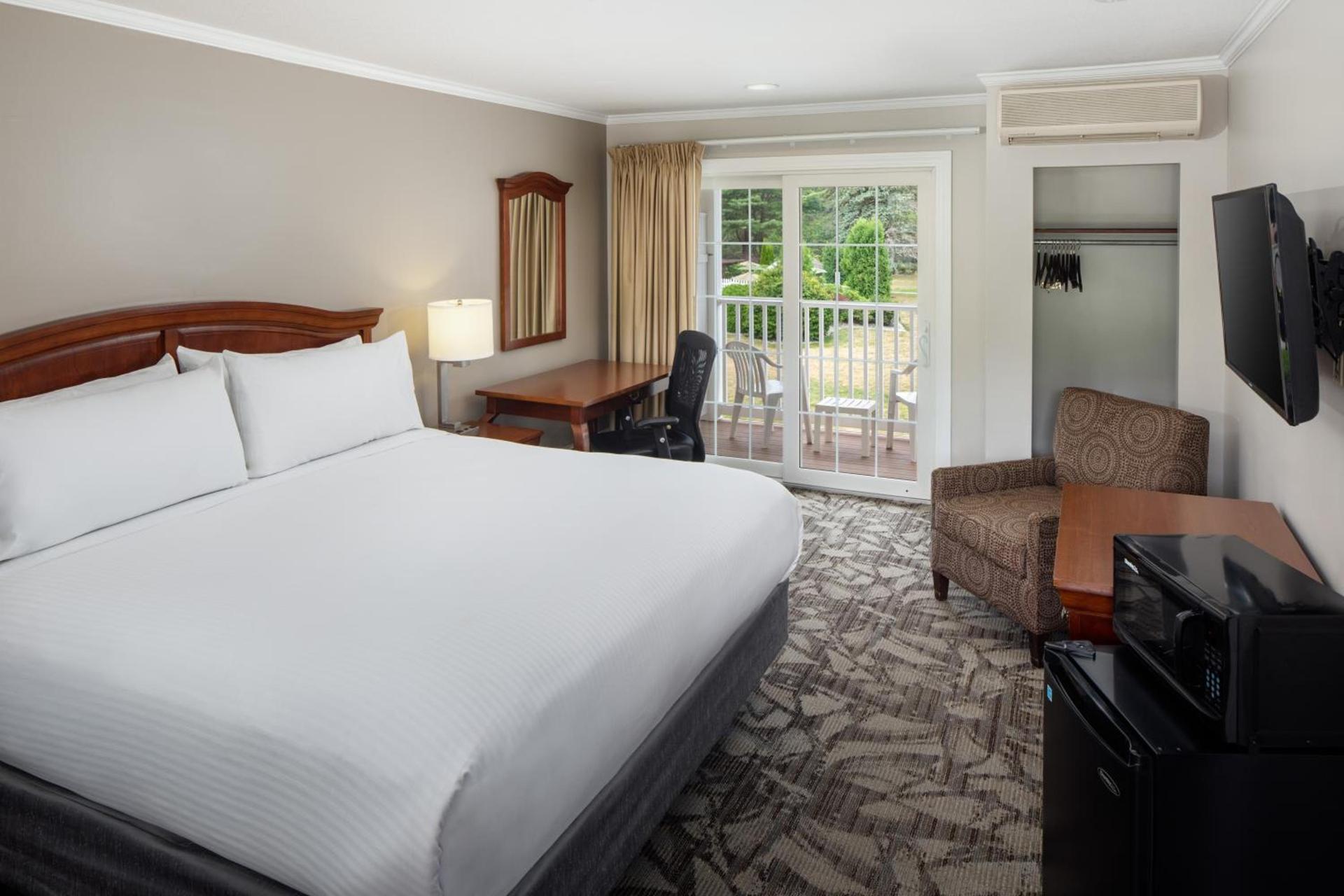 Golden Gables Inn Dazzler Select by Wyndham photo 39