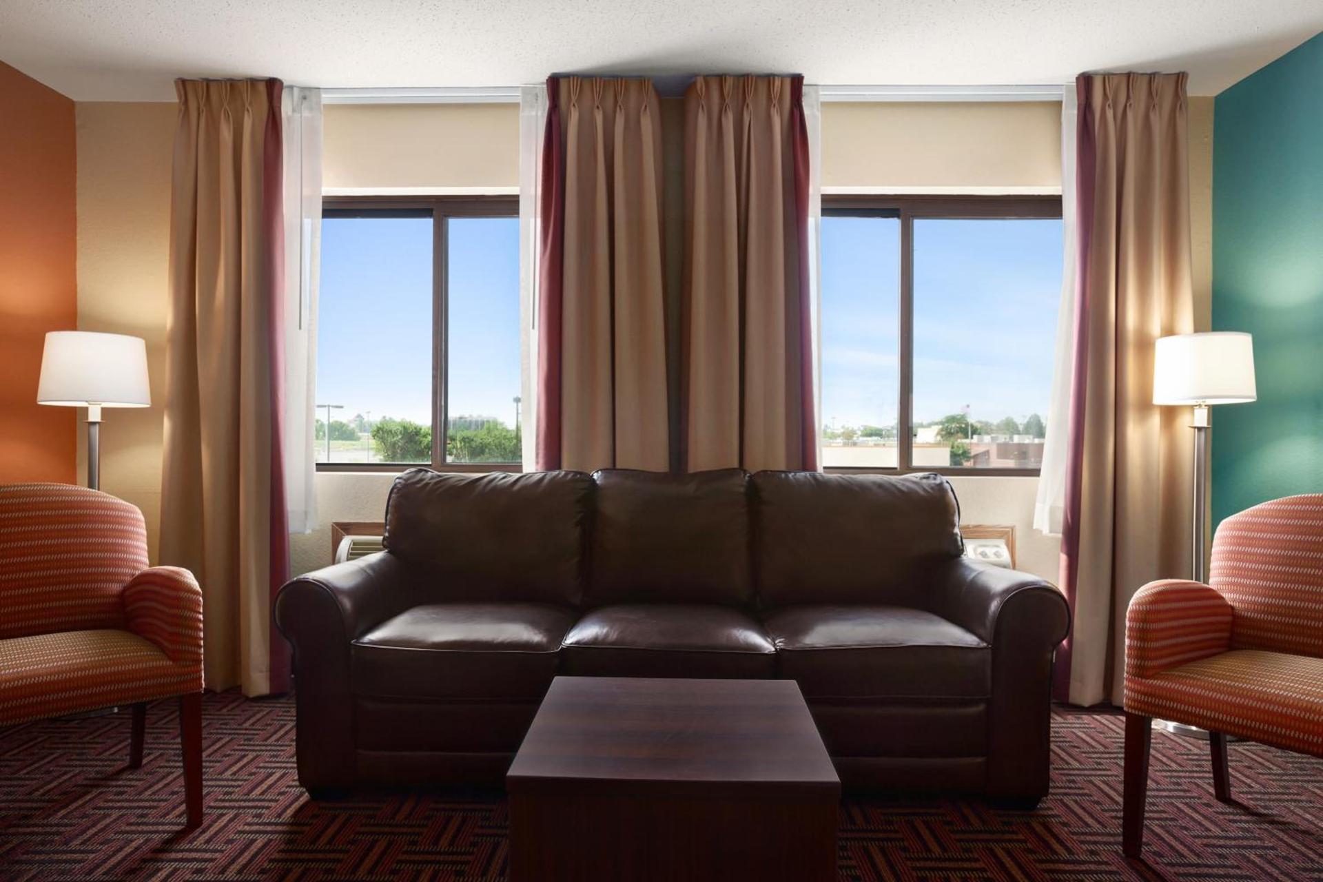 Super 8 by Wyndham Fairview Heights-St. Louis photo 15