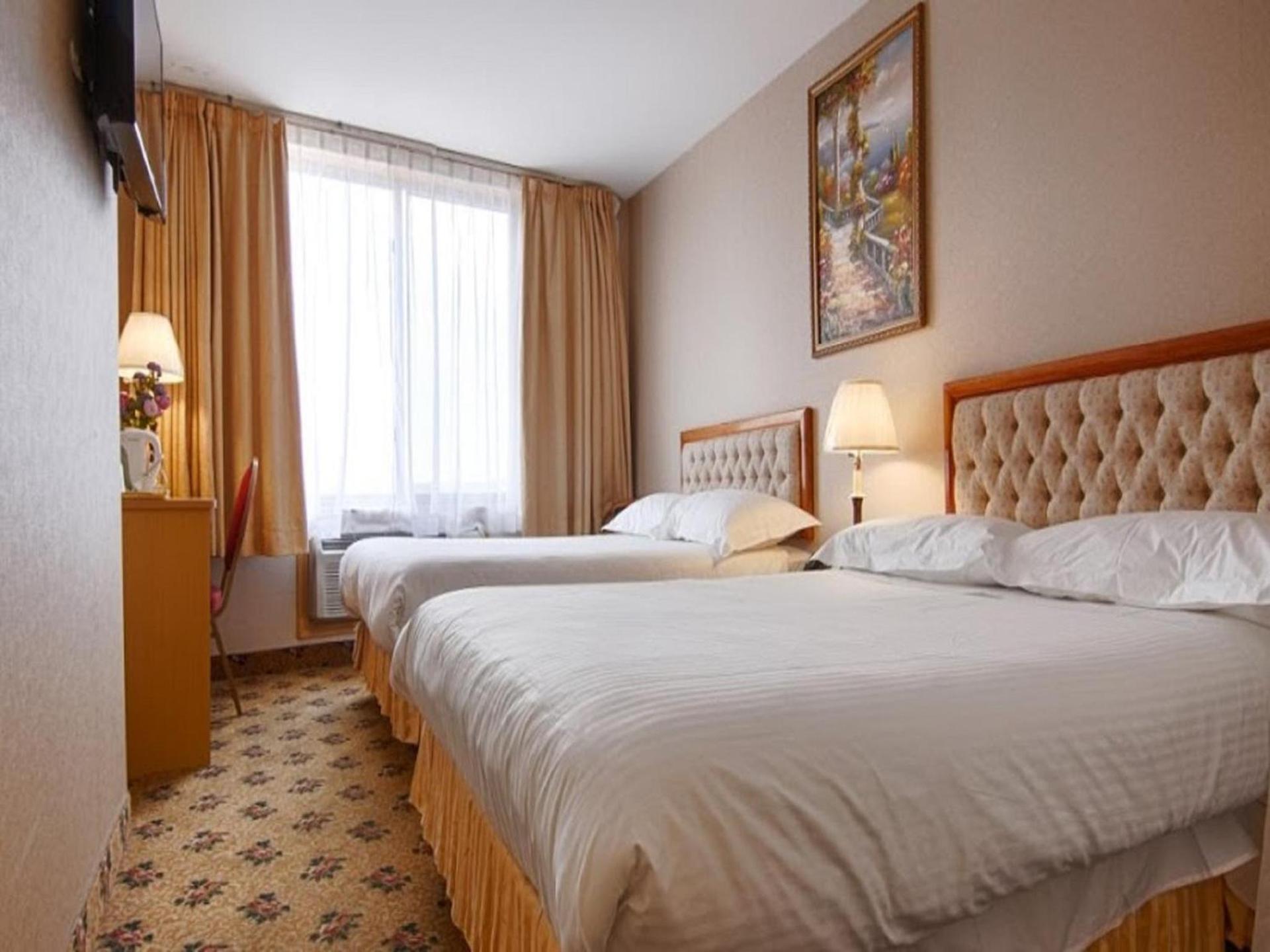 Flushing Hotel photo 27