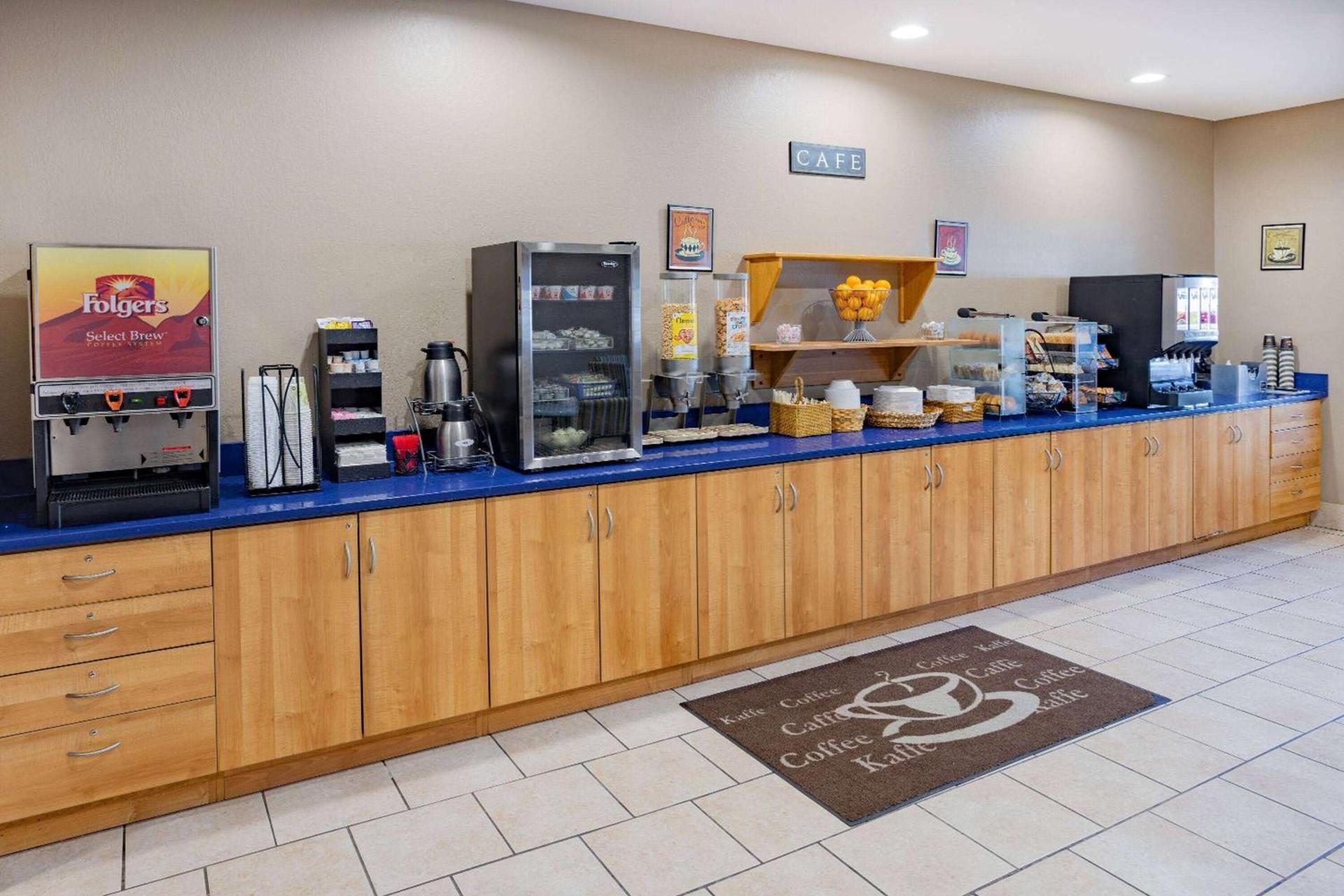 Microtel Inn & Suites by Wyndham Johnstown photo 17