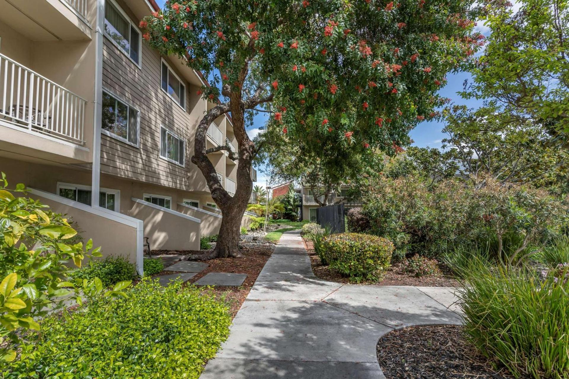 Best Western Plus Garden Court Inn photo 29