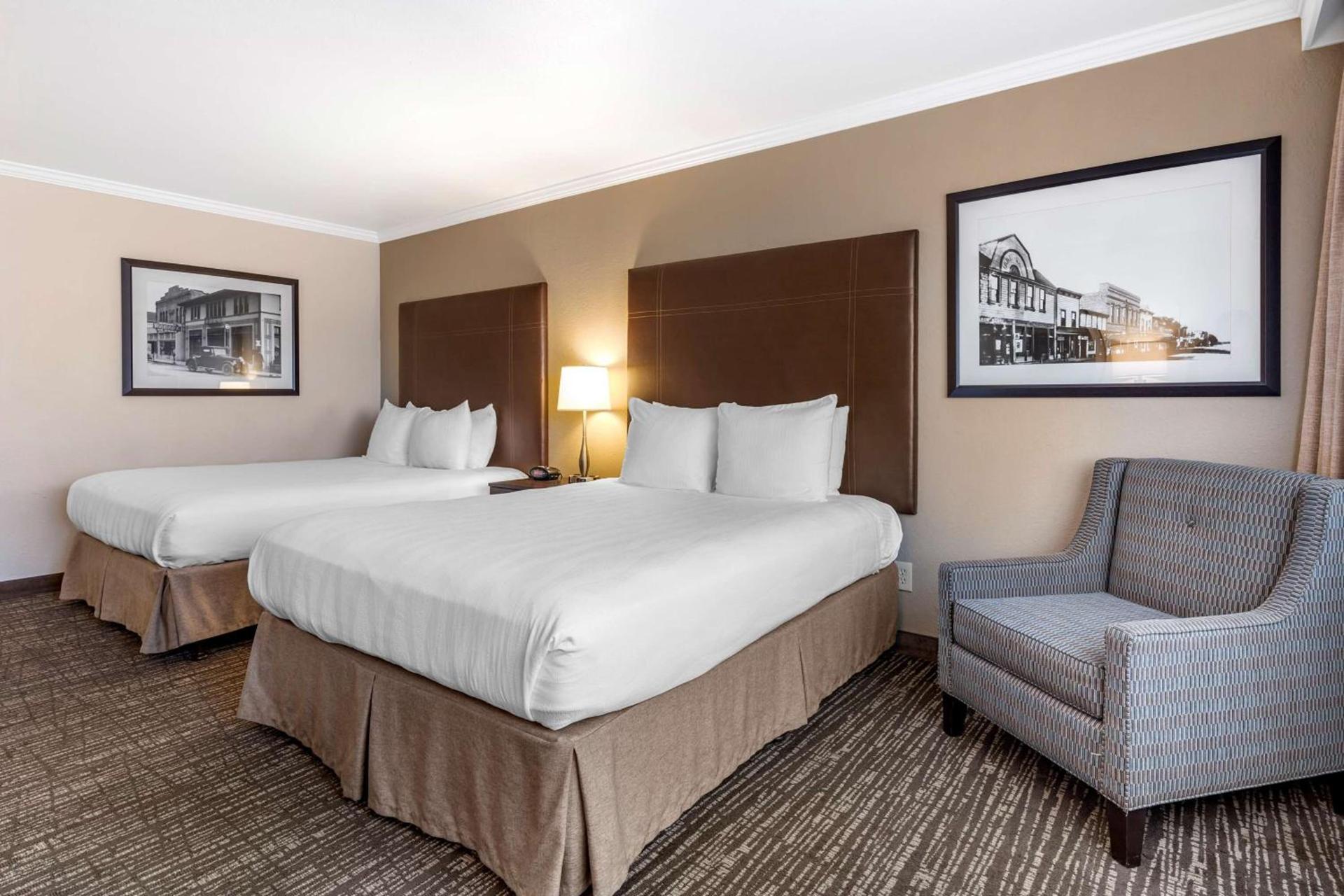 Best Western Plus Garden Court Inn photo 19