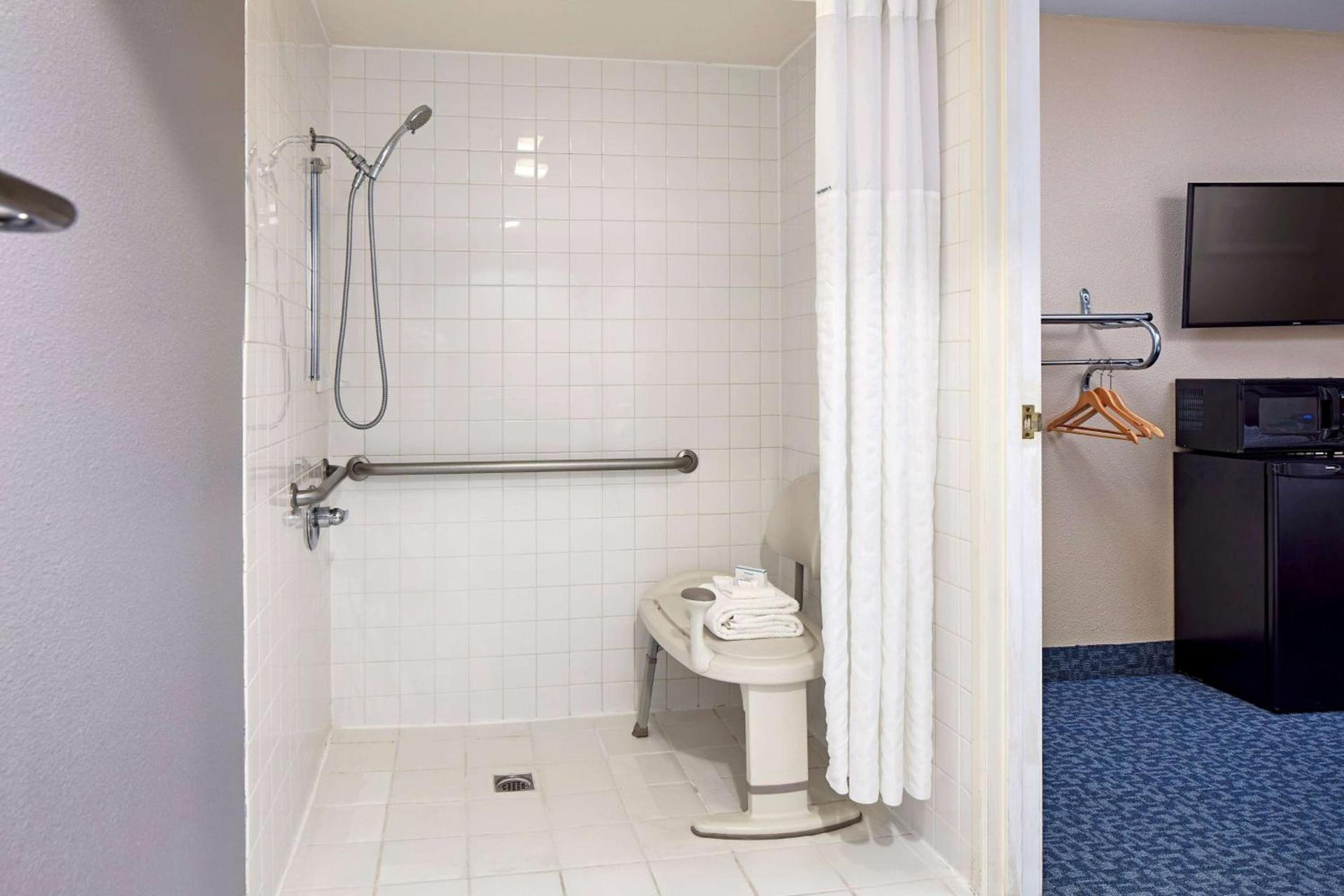 La Quinta by Wyndham Thousand Oaks-Newbury Park photo 17