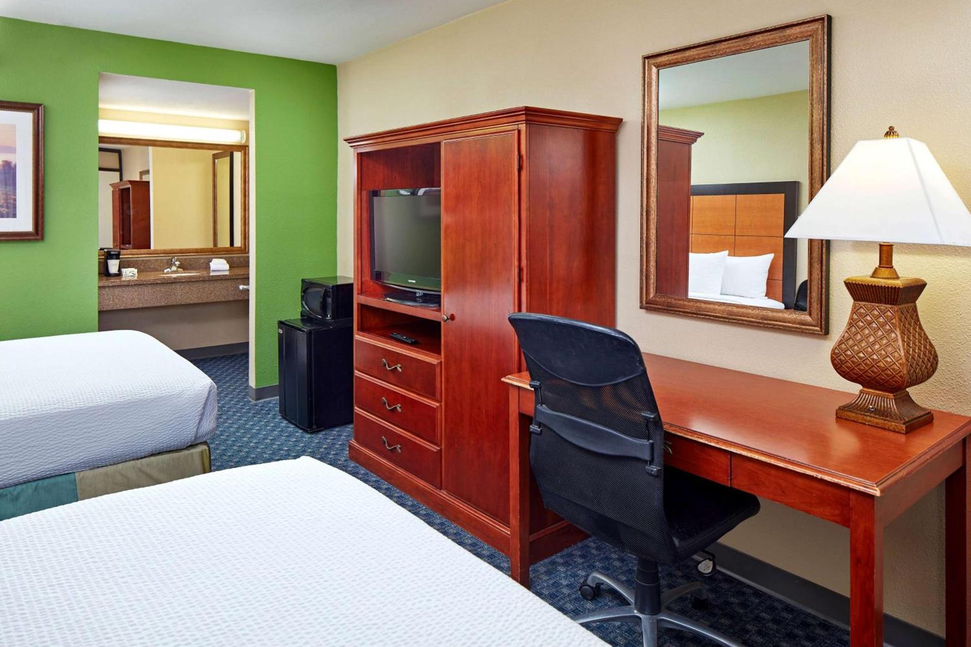 La Quinta by Wyndham Thousand Oaks-Newbury Park photo 16