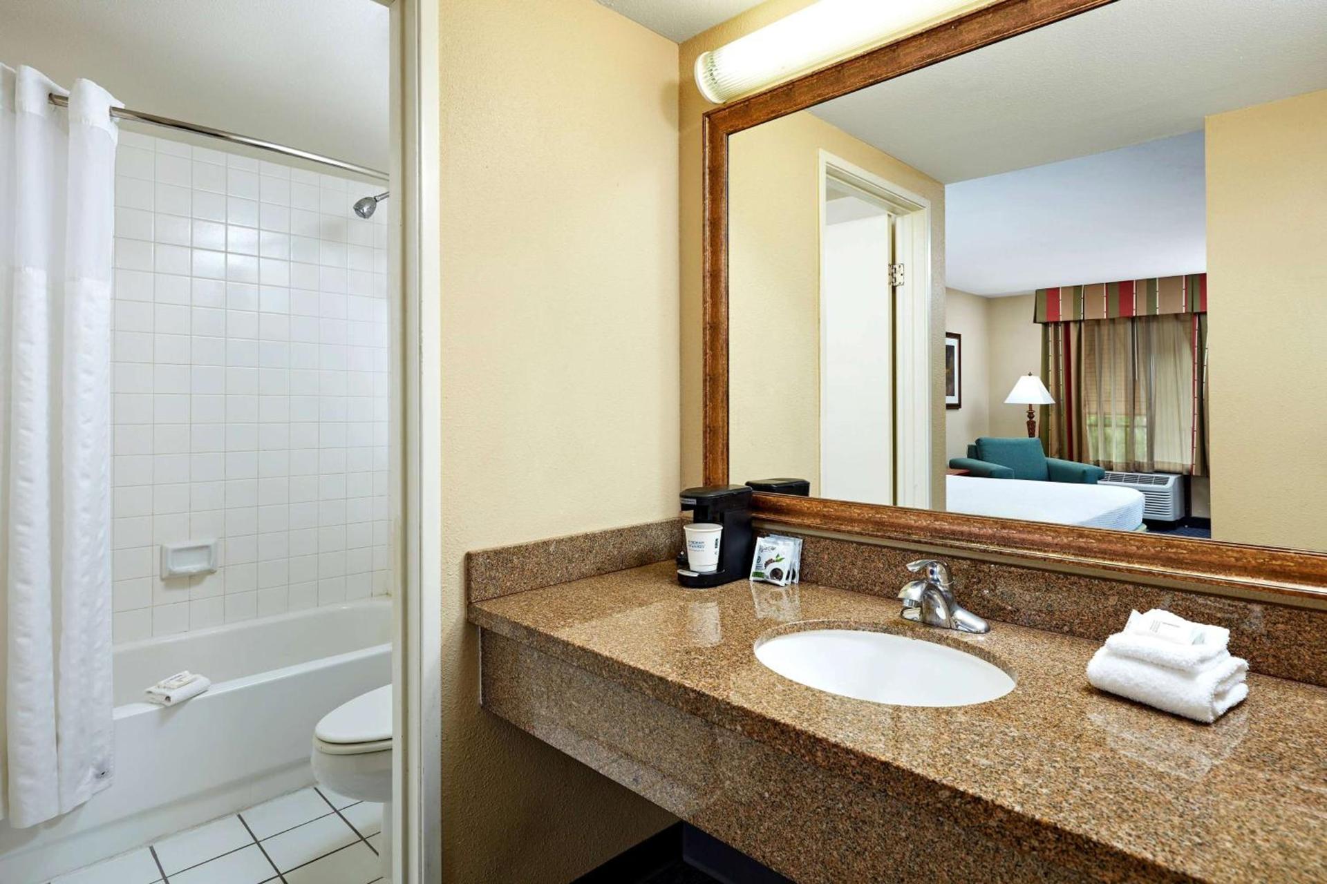 La Quinta by Wyndham Thousand Oaks-Newbury Park photo 19