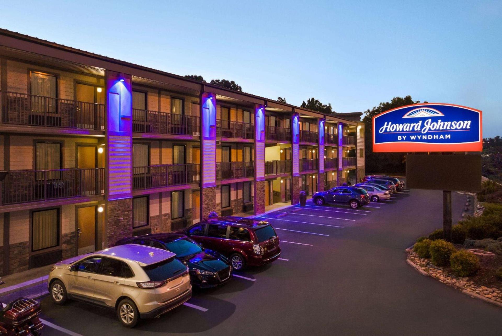 Howard Johnson by Wyndham Pigeon Forge photo 6