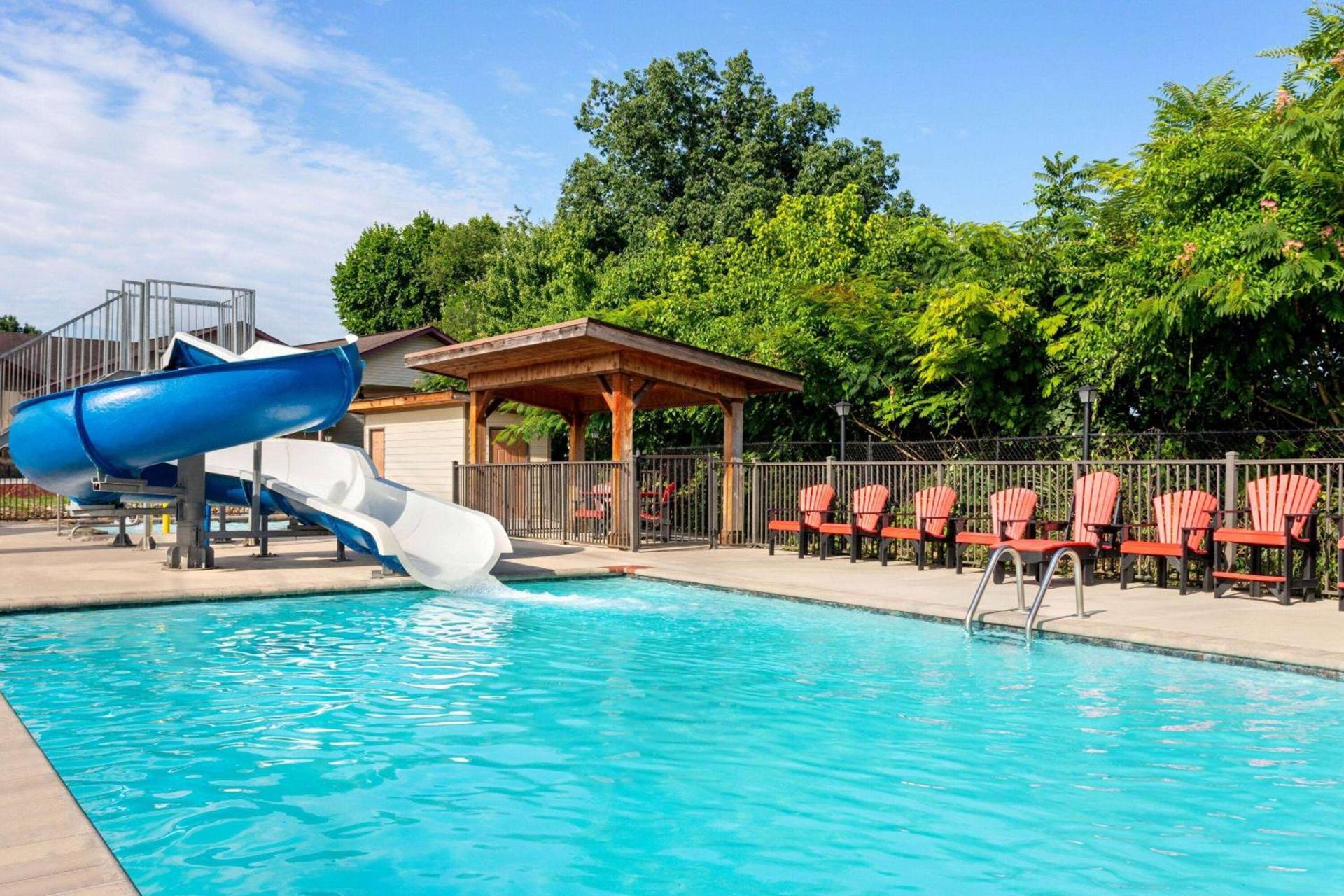 Howard Johnson by Wyndham Pigeon Forge photo 15