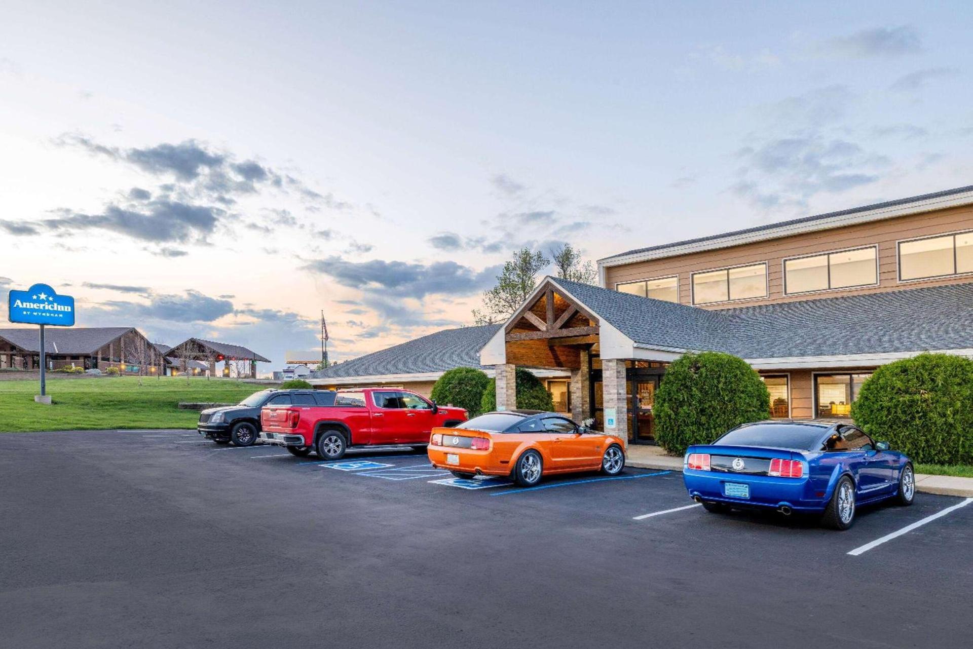 AmericInn by Wyndham Dickinson photo 12