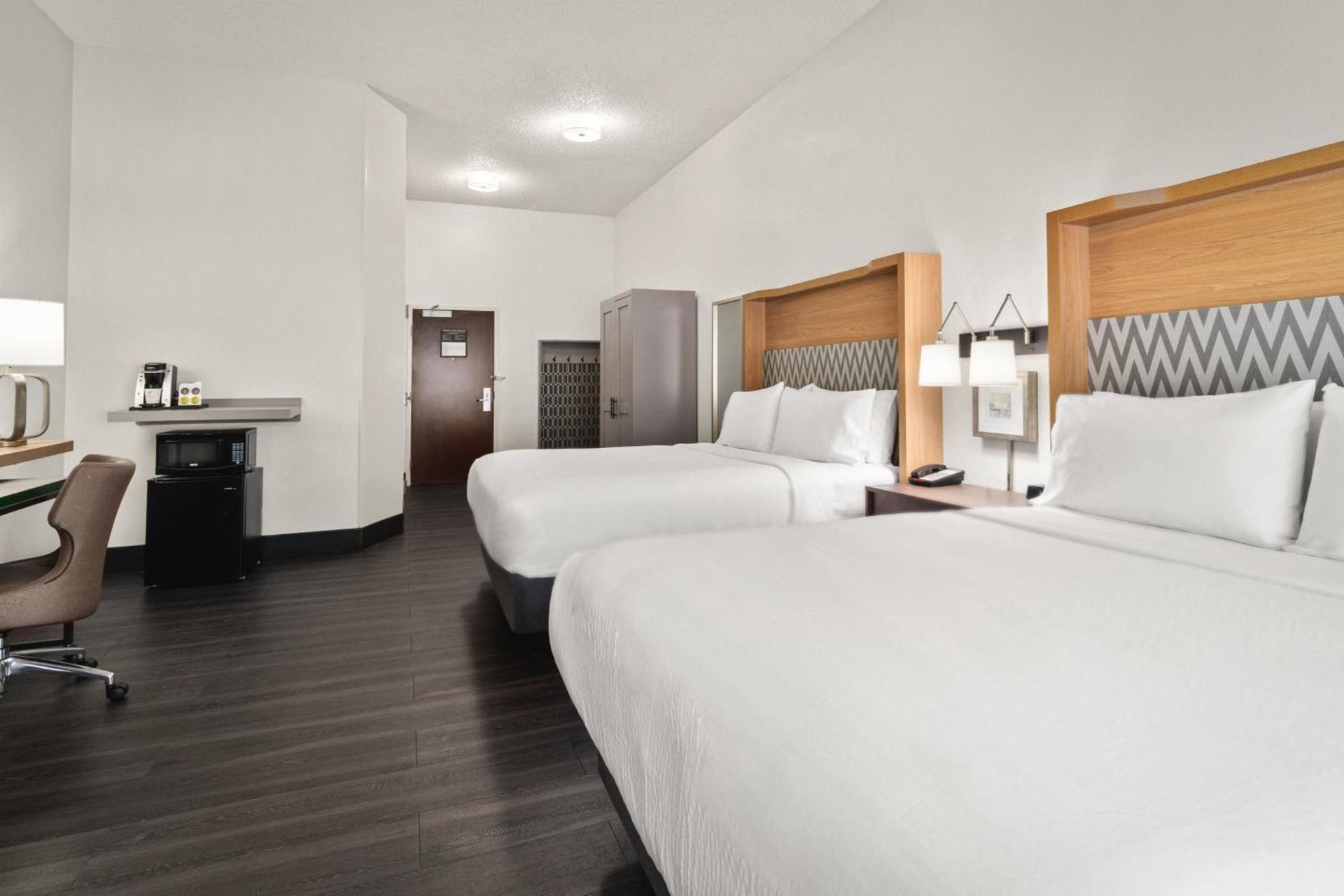 Holiday Inn & Suites Bothell an IHG Hotel photo 29