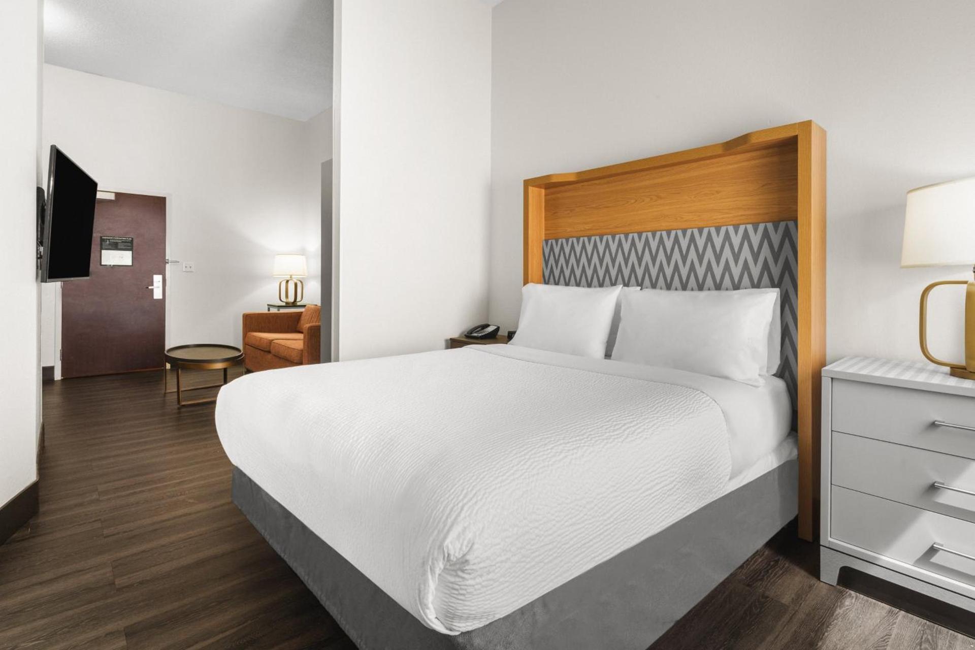 Holiday Inn & Suites Bothell an IHG Hotel photo 40