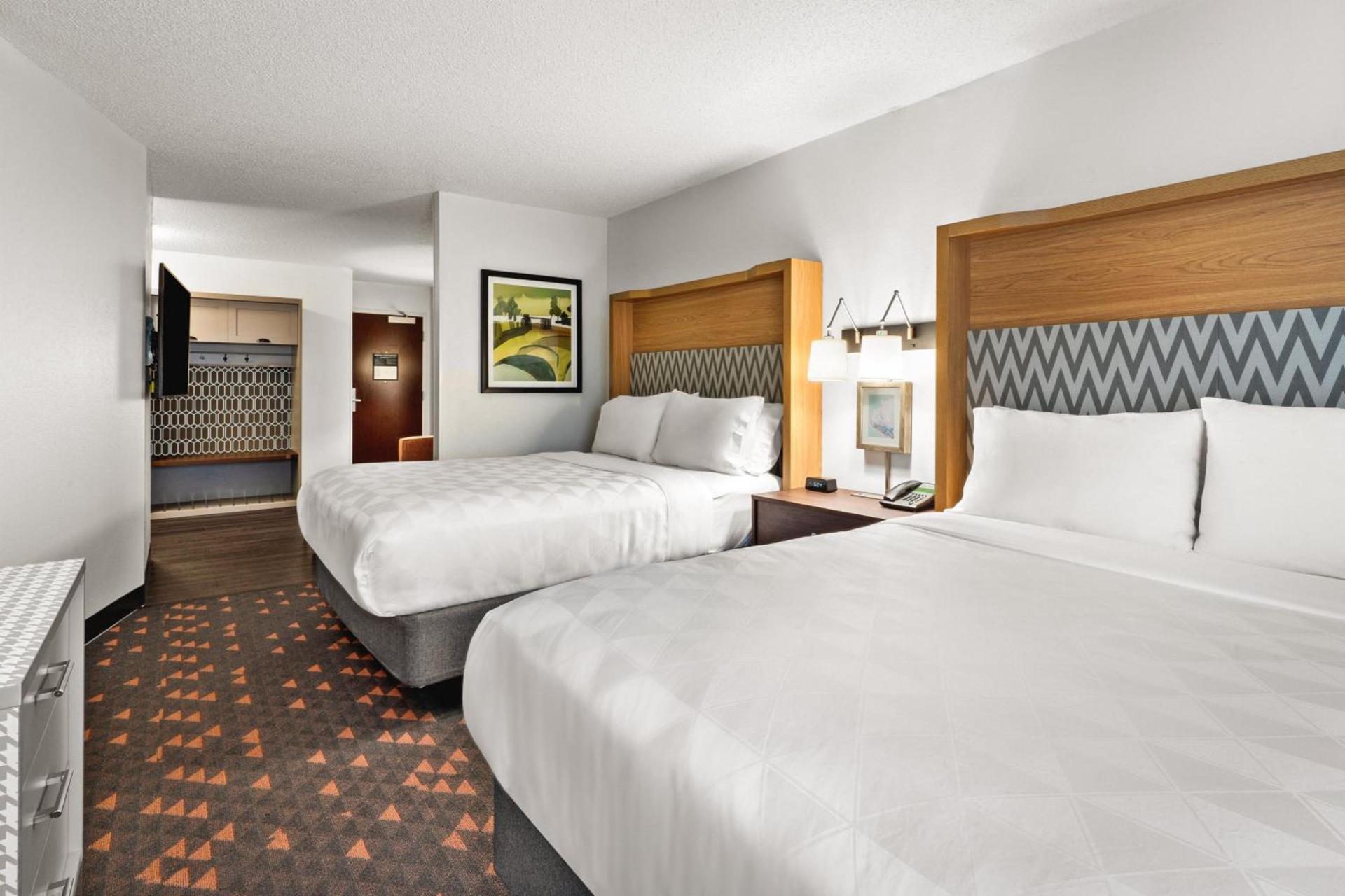 Holiday Inn & Suites Bothell an IHG Hotel photo 55