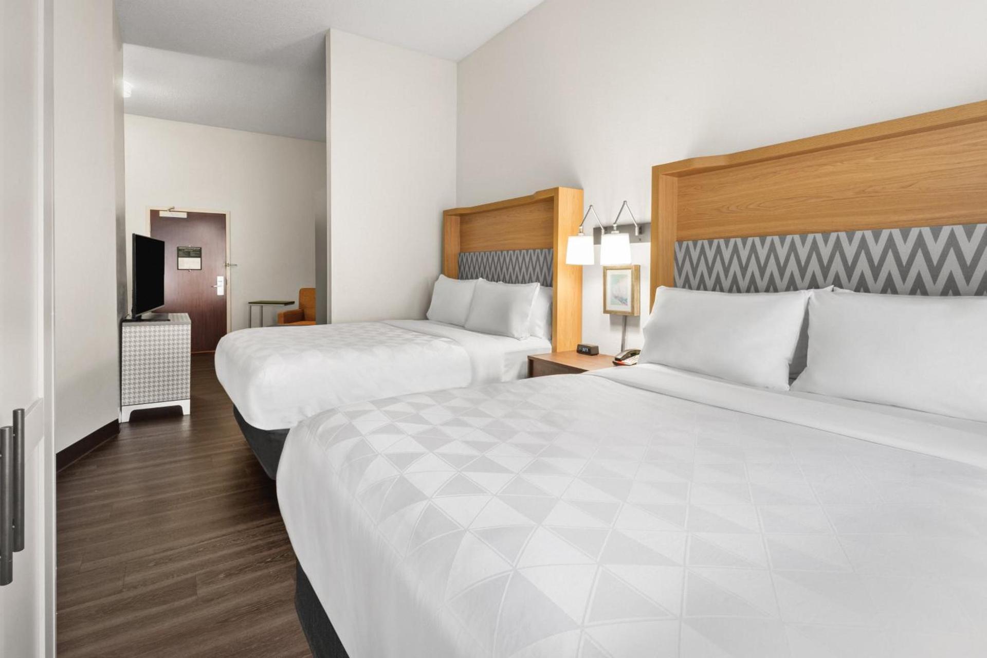 Holiday Inn & Suites Bothell an IHG Hotel photo 43