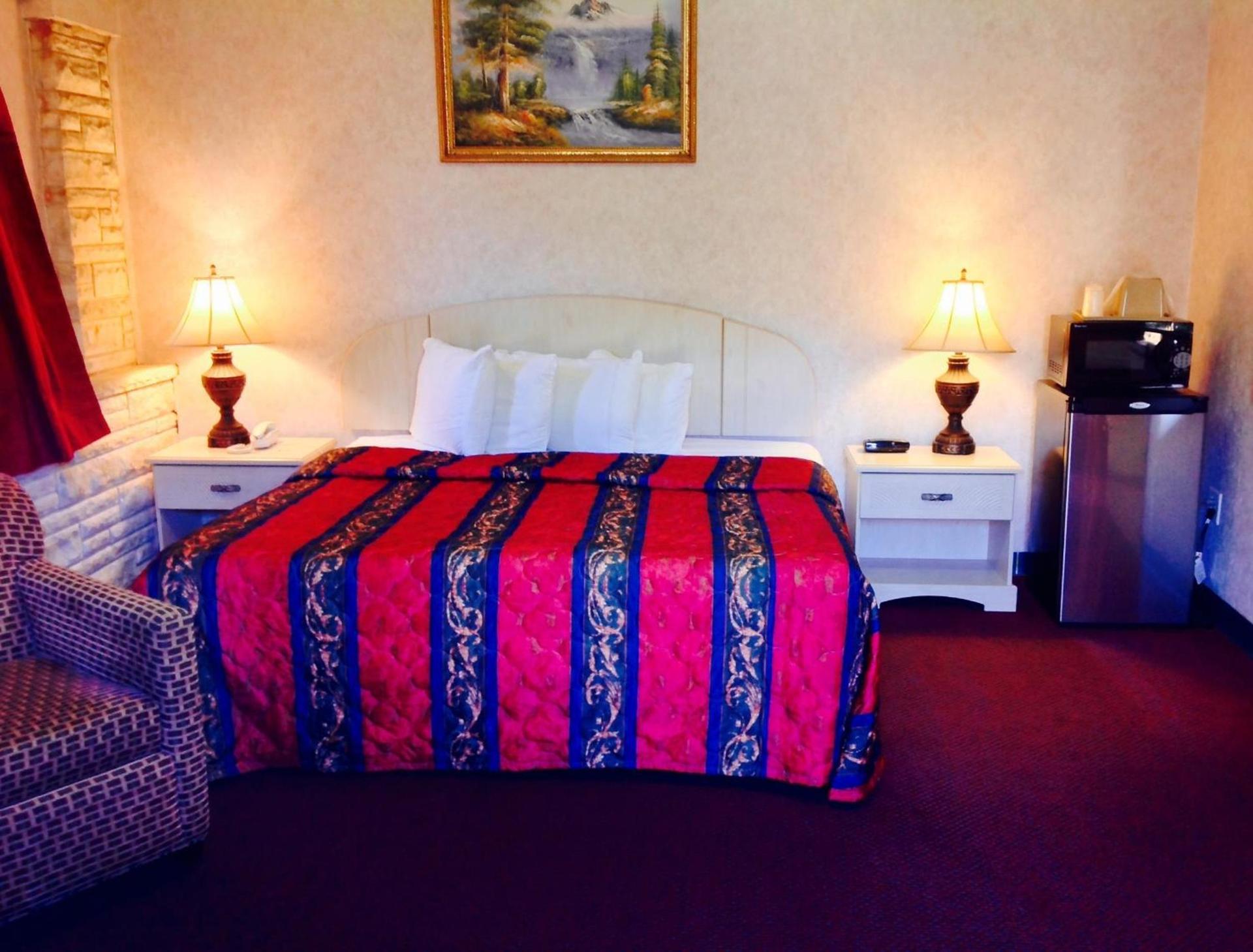 Red Carpet Inn & Suites Hammonton NJ Route-30E photo 15