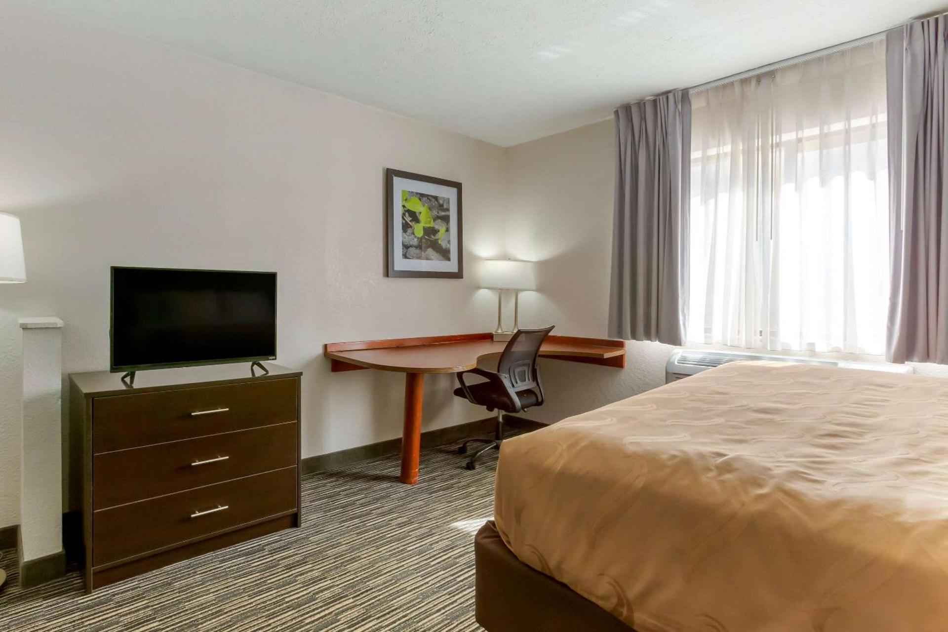 Quality Inn Alexis Rd photo 6