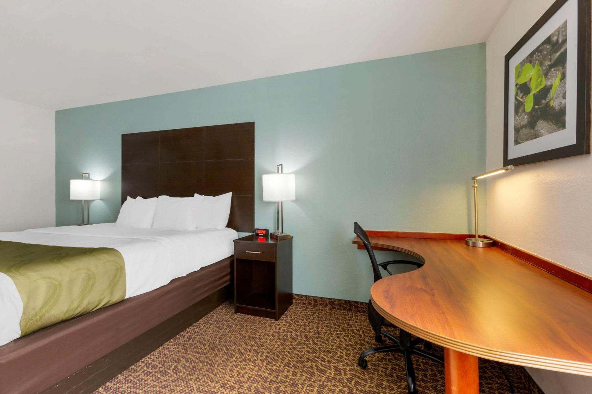 Quality Inn Alexis Rd photo 11