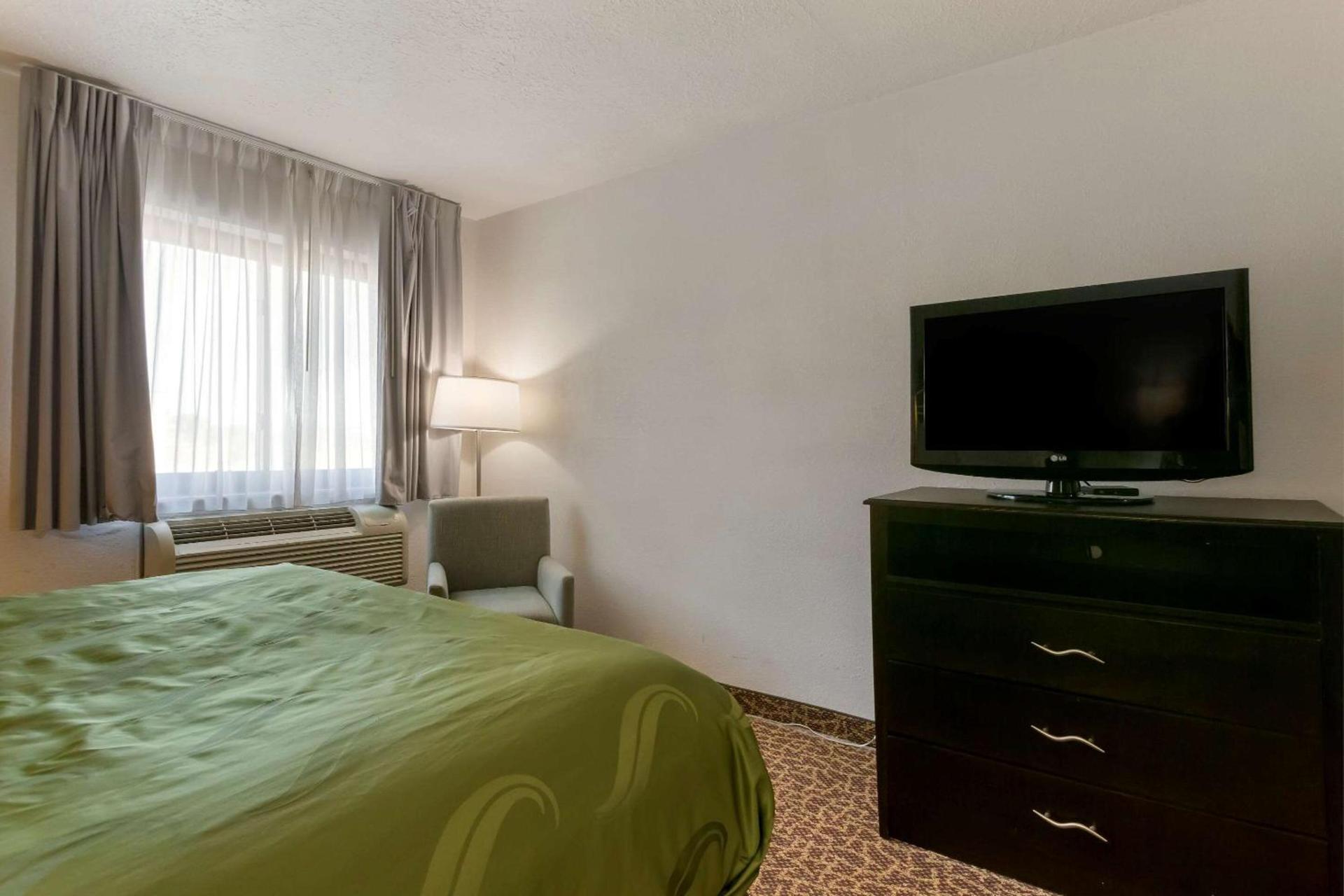Quality Inn Alexis Rd photo 15