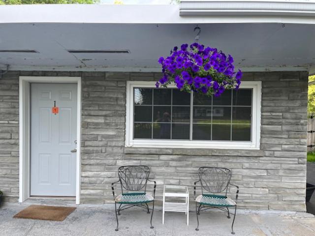 Nightshade Inn & Gardens photo 15
