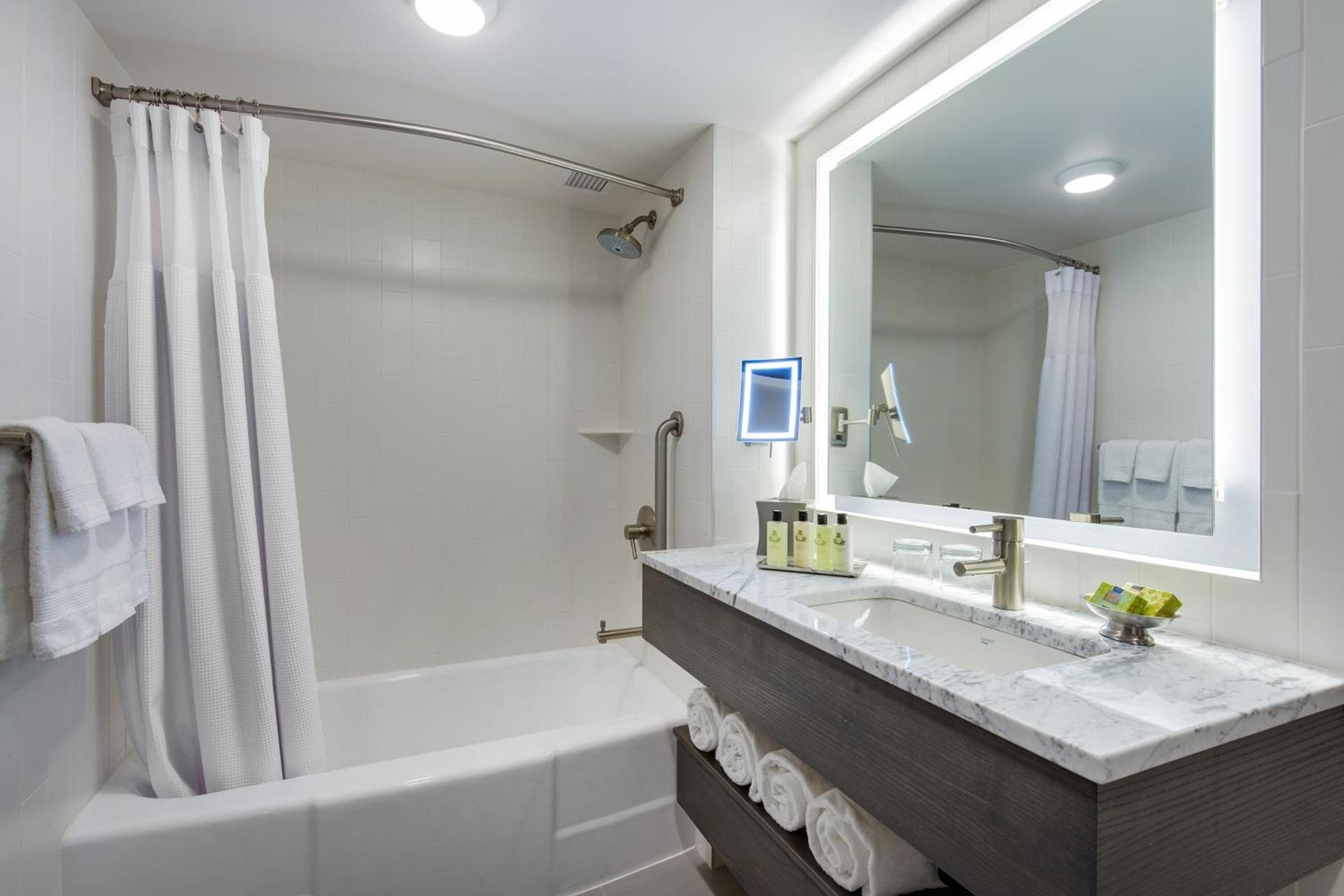 InterContinental St. Paul Riverfront by IHG photo 2
