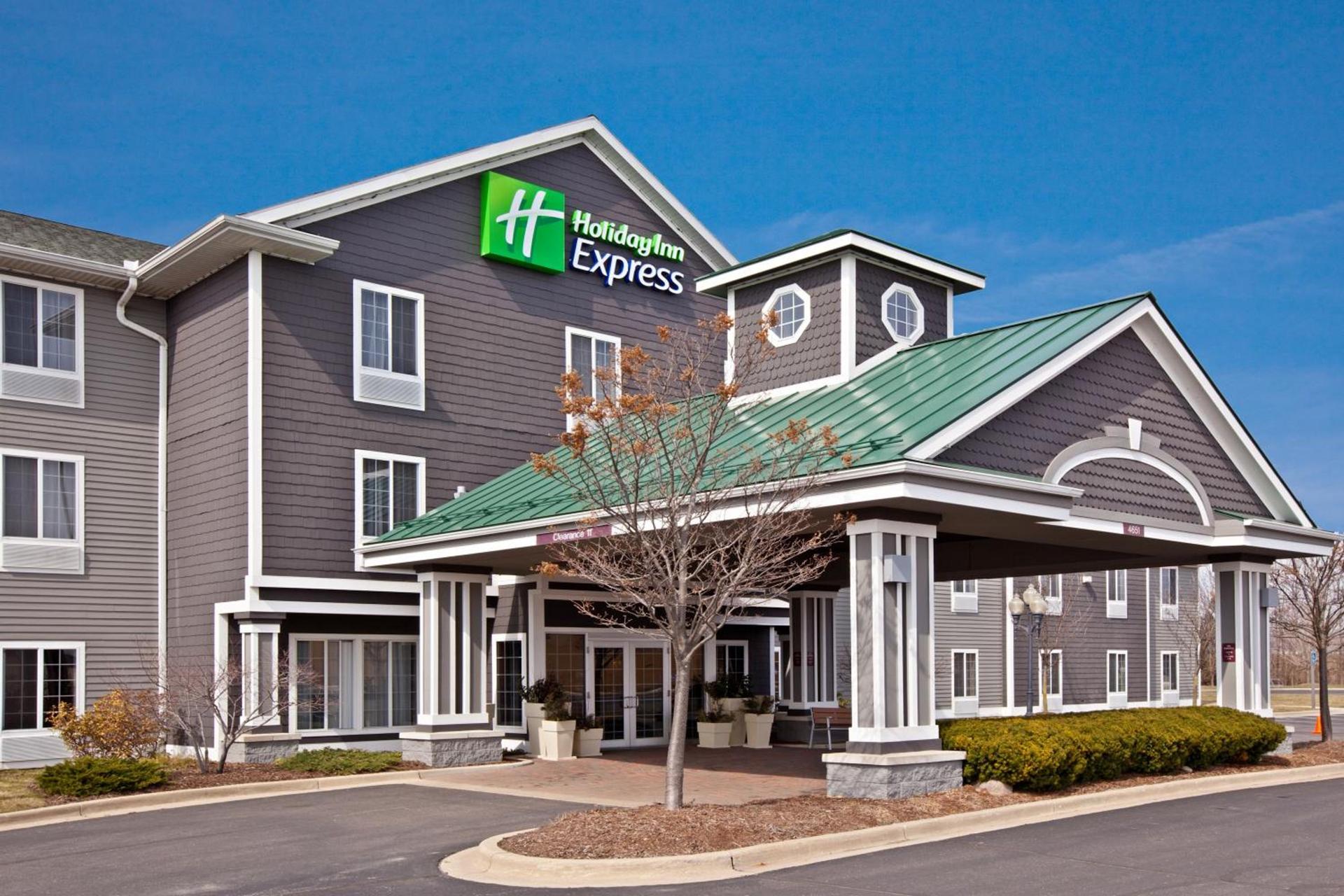 Holiday Inn Express Grand Rapids Southwest by IHG photo 29