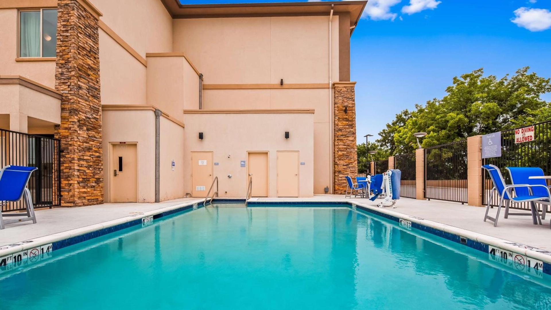 Best Western Plus Pauls Valley photo 4