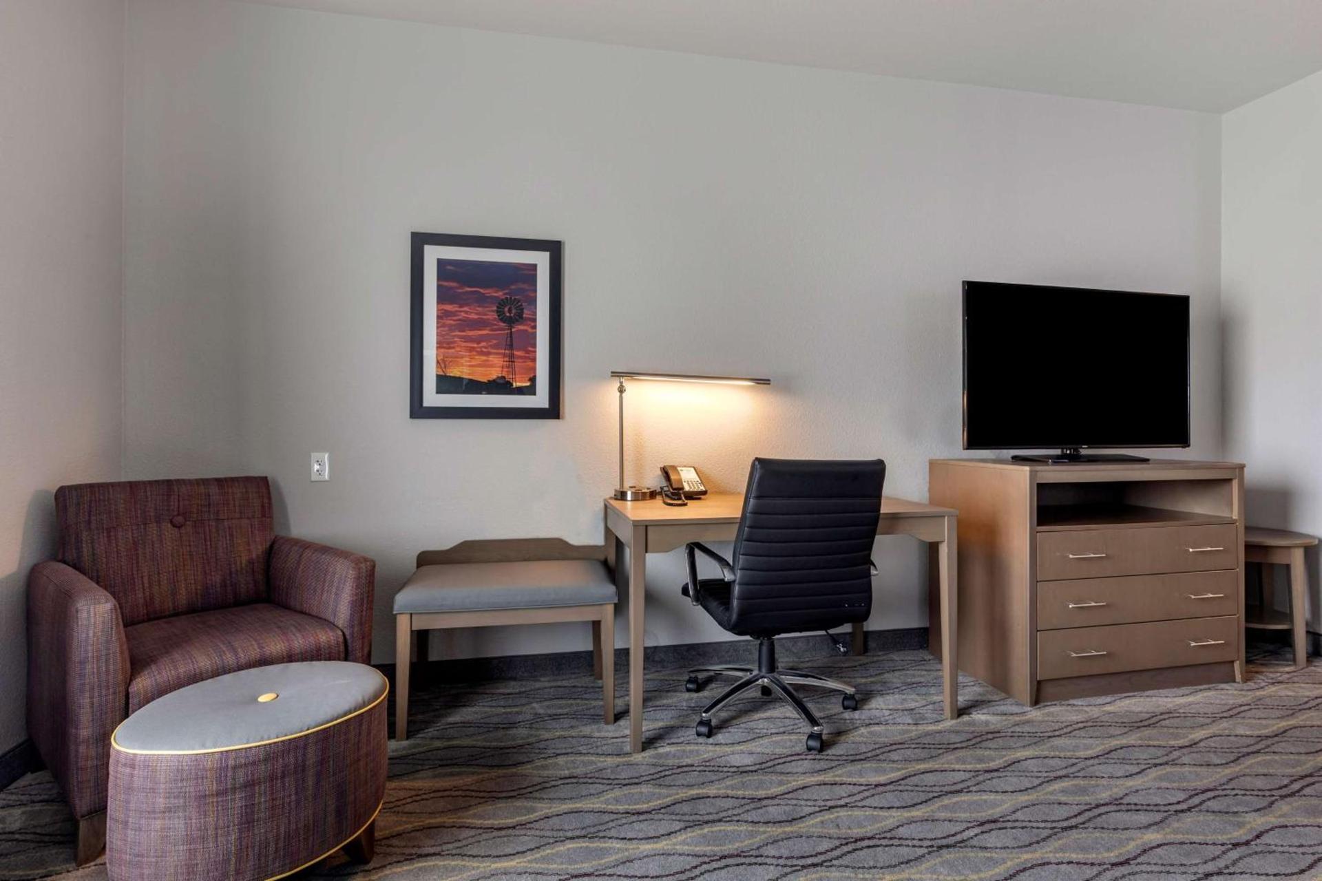 Best Western Plus Pauls Valley photo 20