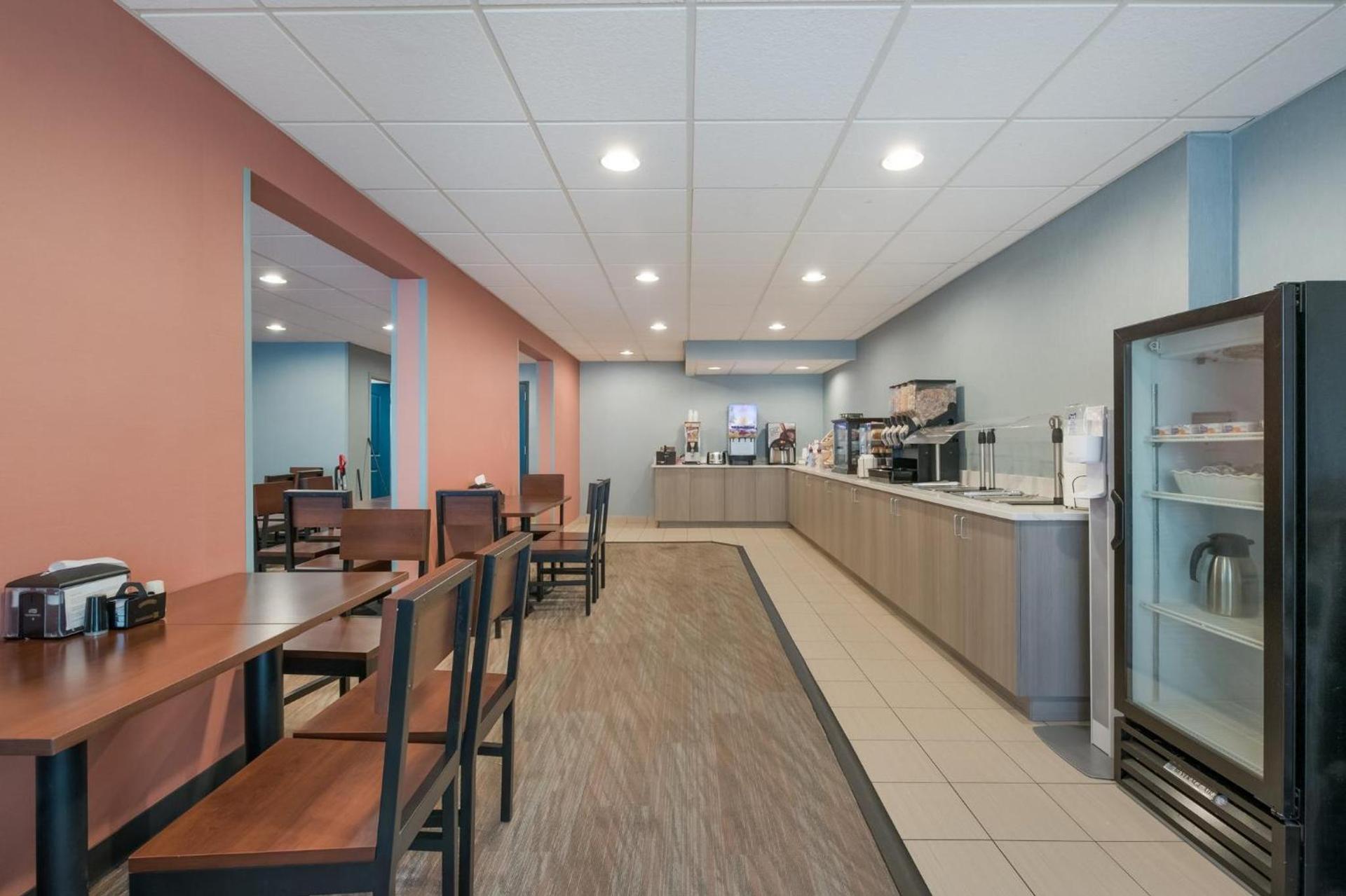 Garner Hotel Virginia Beach North by IHG photo 10
